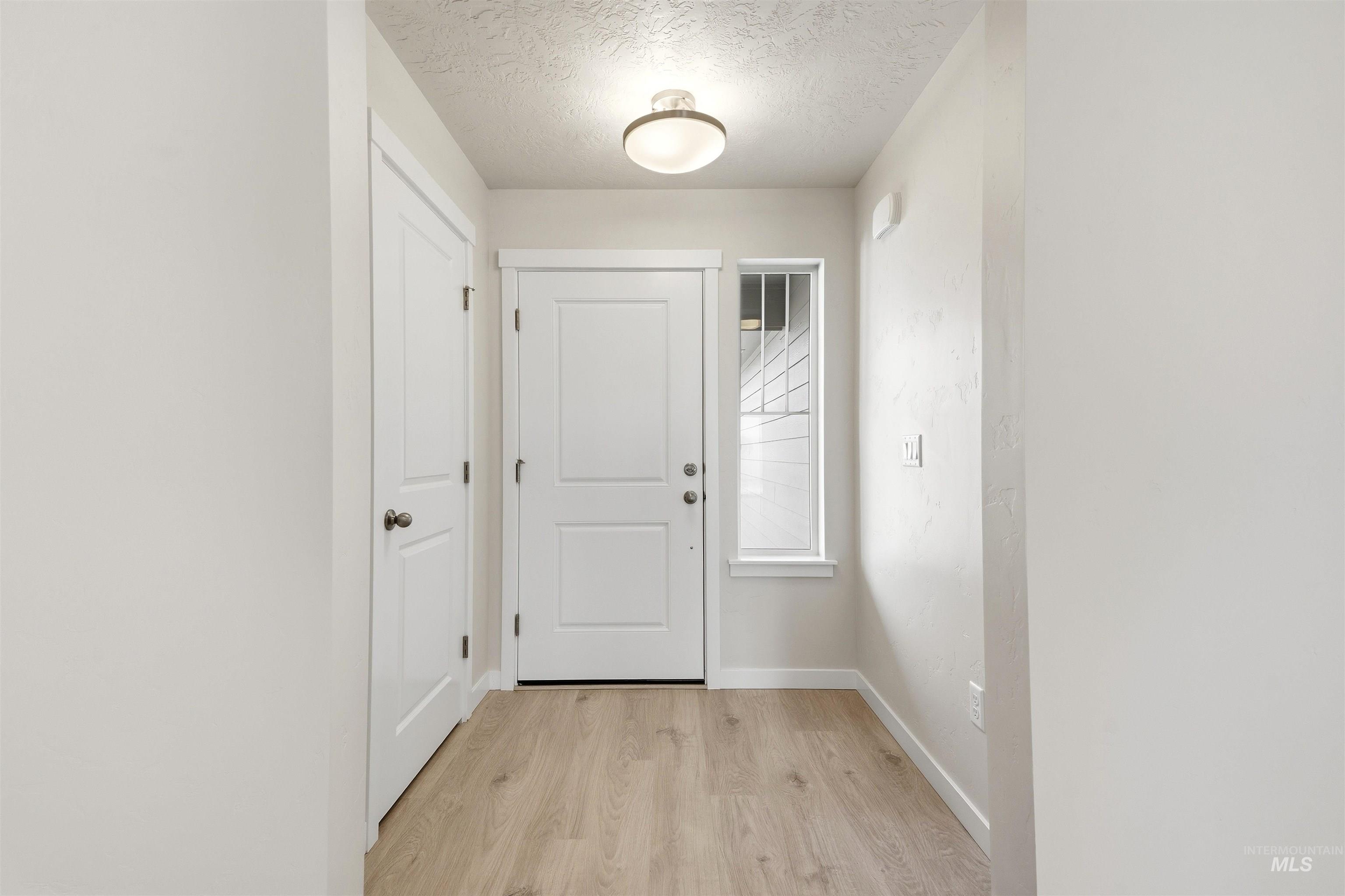 10103 Bellevue Ridge St Property Photo 2
