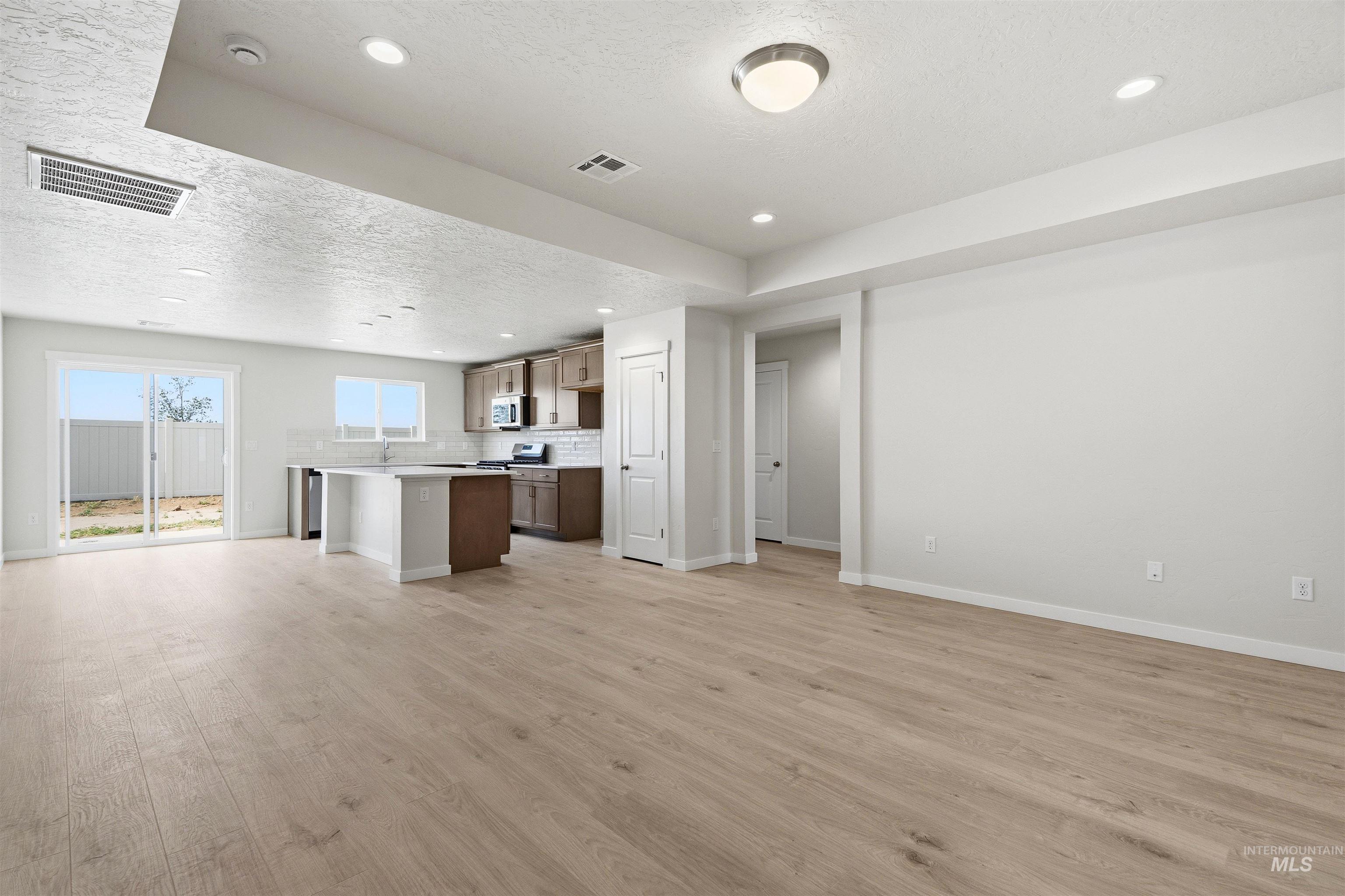 10103 Bellevue Ridge St Property Photo 10