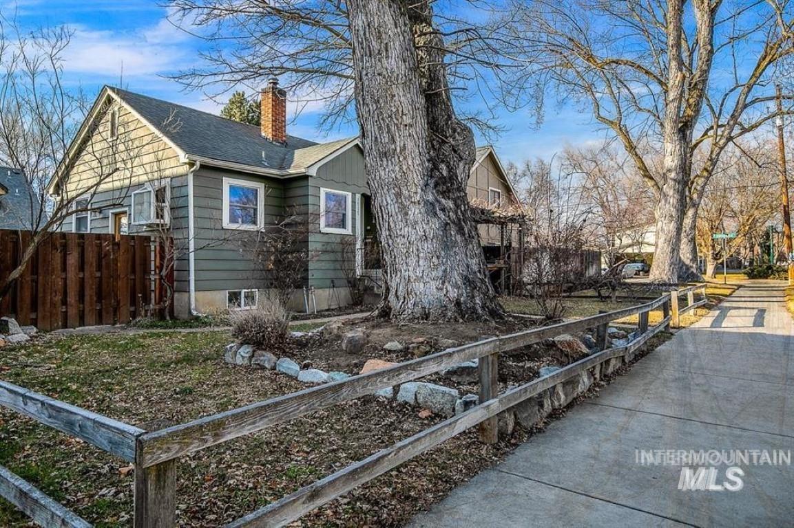 1717 N 13th