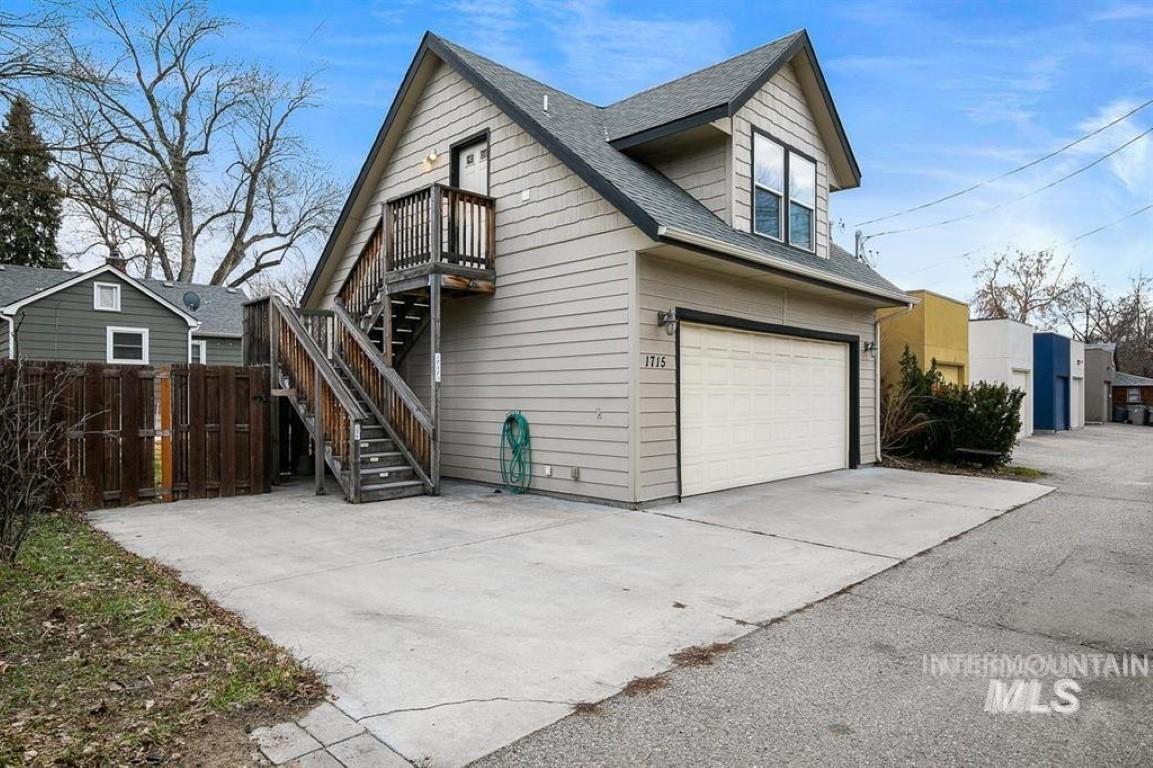 1717 N 13th Property Photo 33