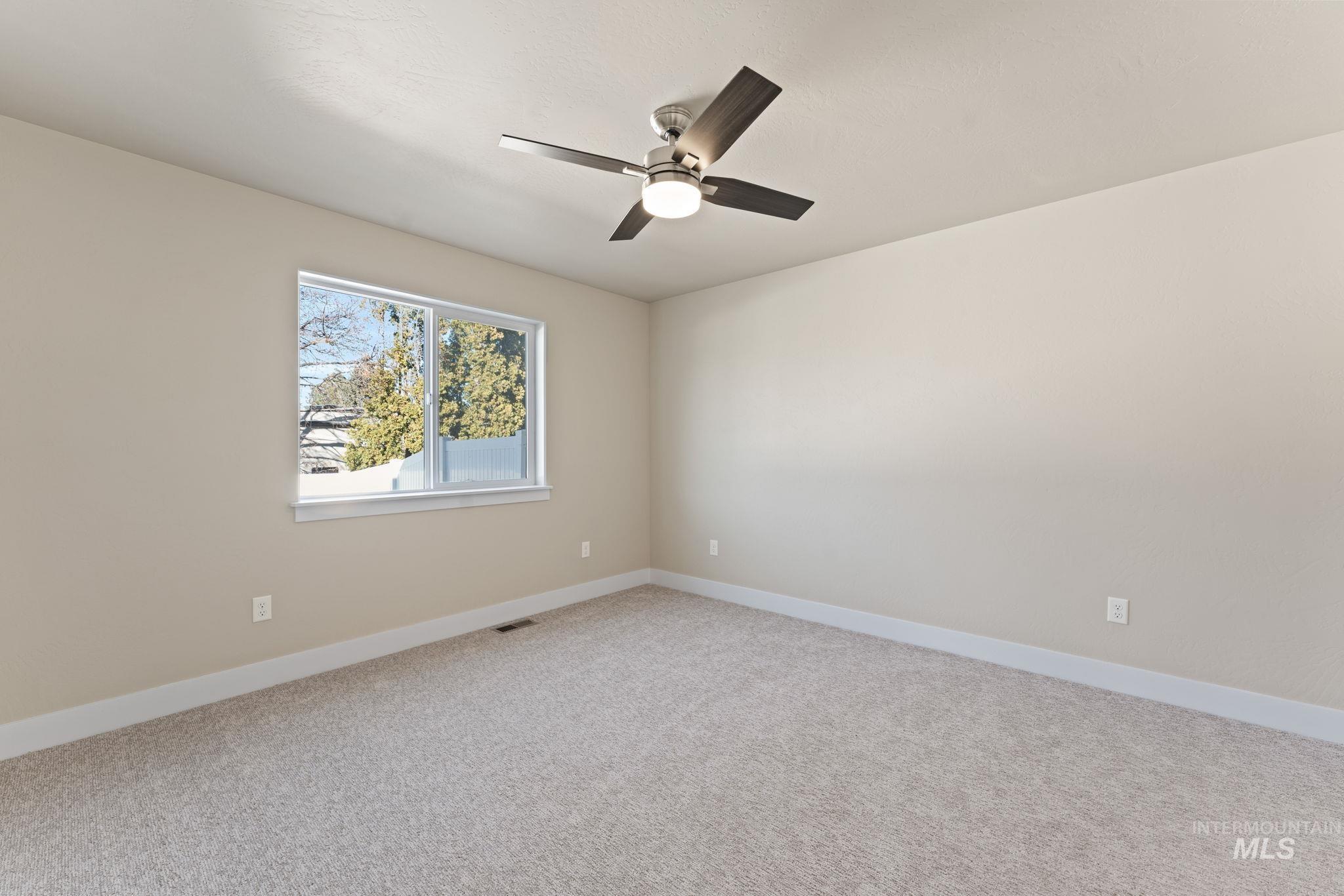 812 Jack Ave Property Photo 22