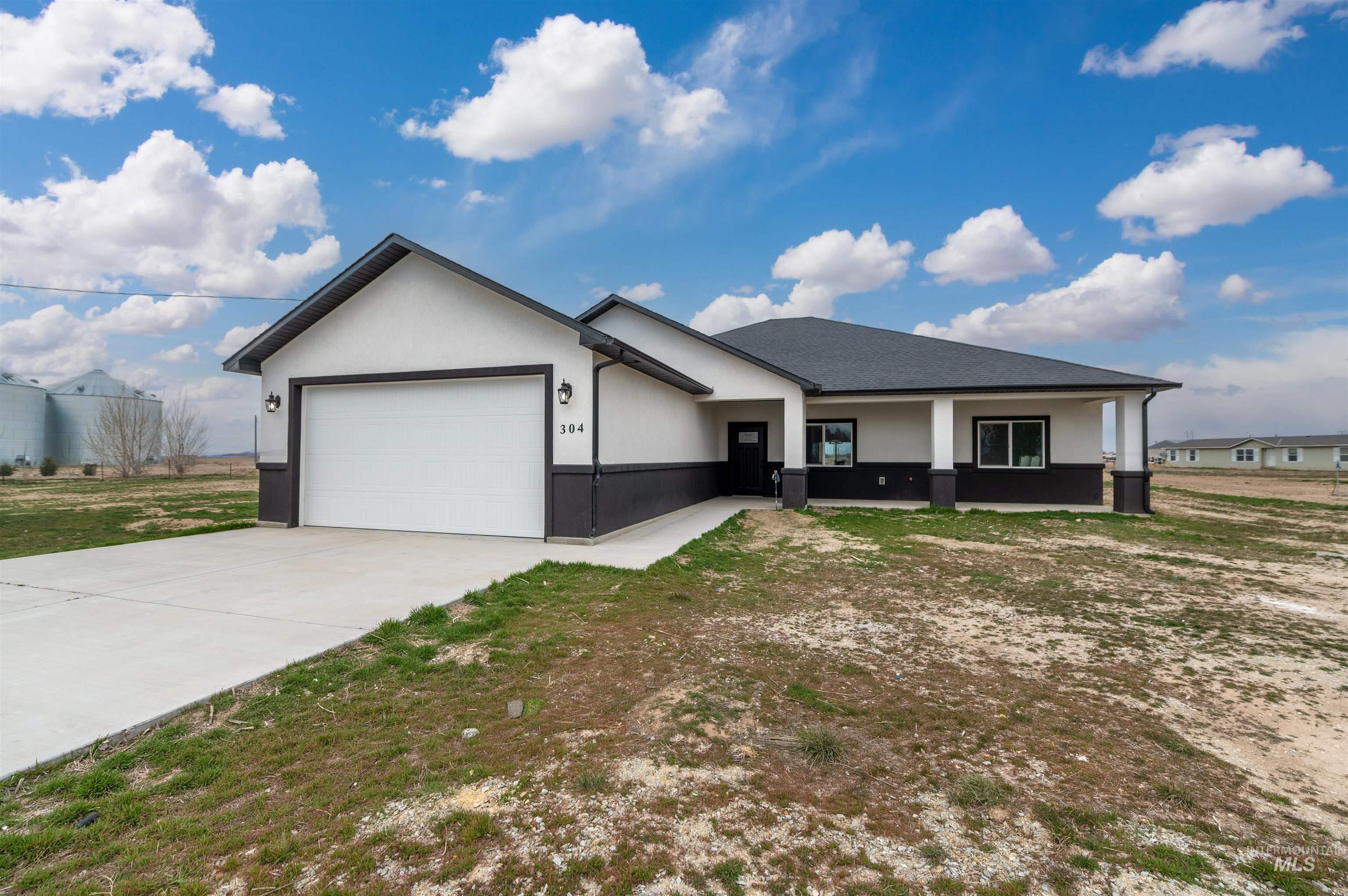 304 Shillington Court Property Photo 4