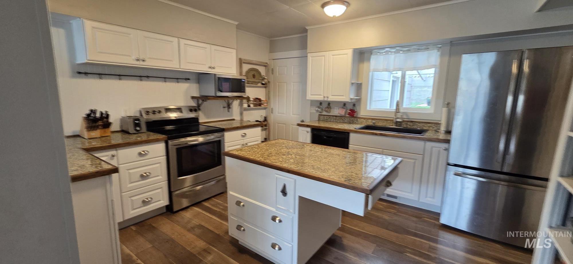 1269 Main Street Property Photo 16