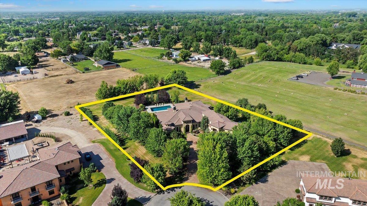 2515 N Big Sky Place Property Photo 3