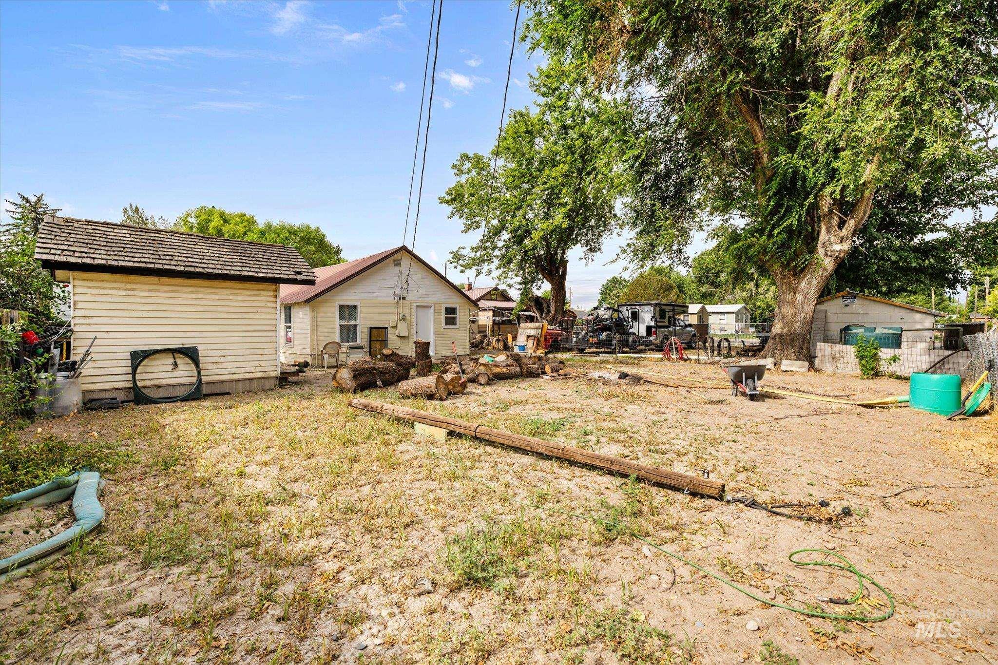 328 W Owyhee Ave Property Photo 6