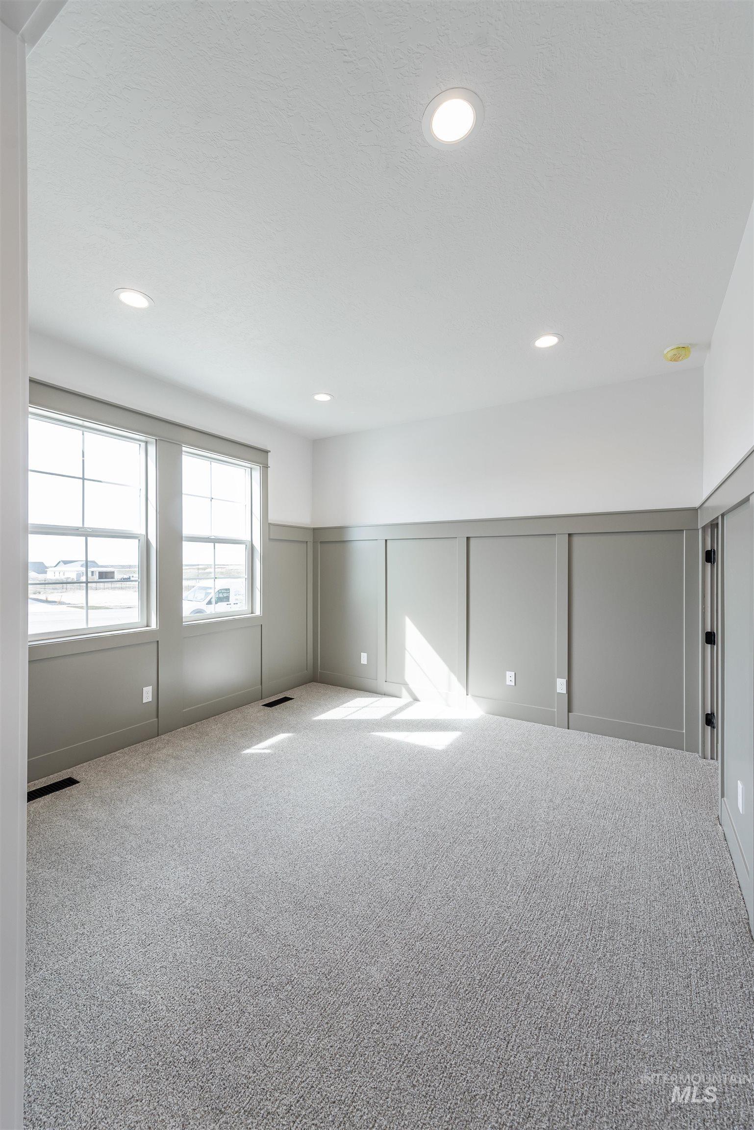 410 S Diesel Way Property Photo 18