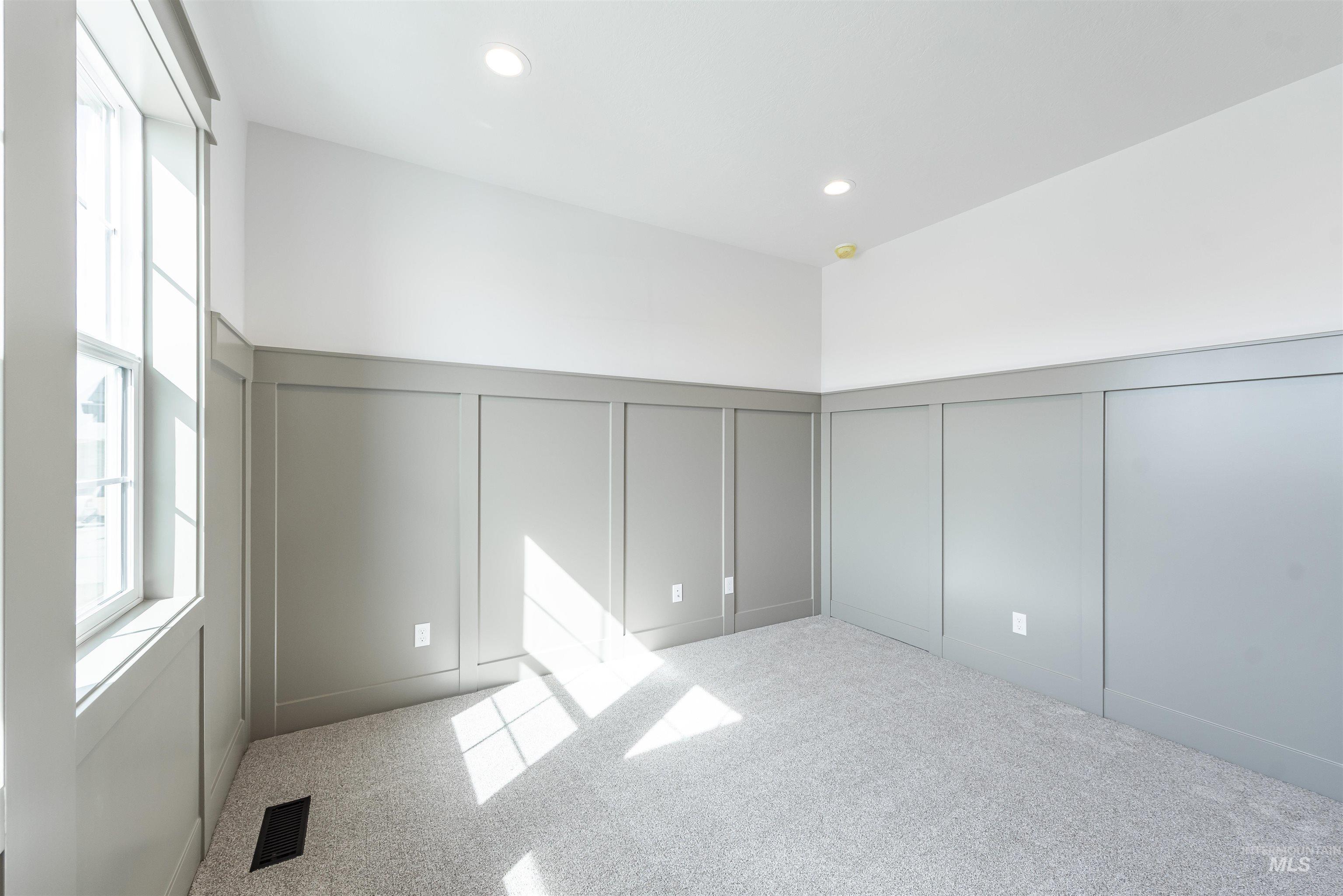 410 S Diesel Way Property Photo 19