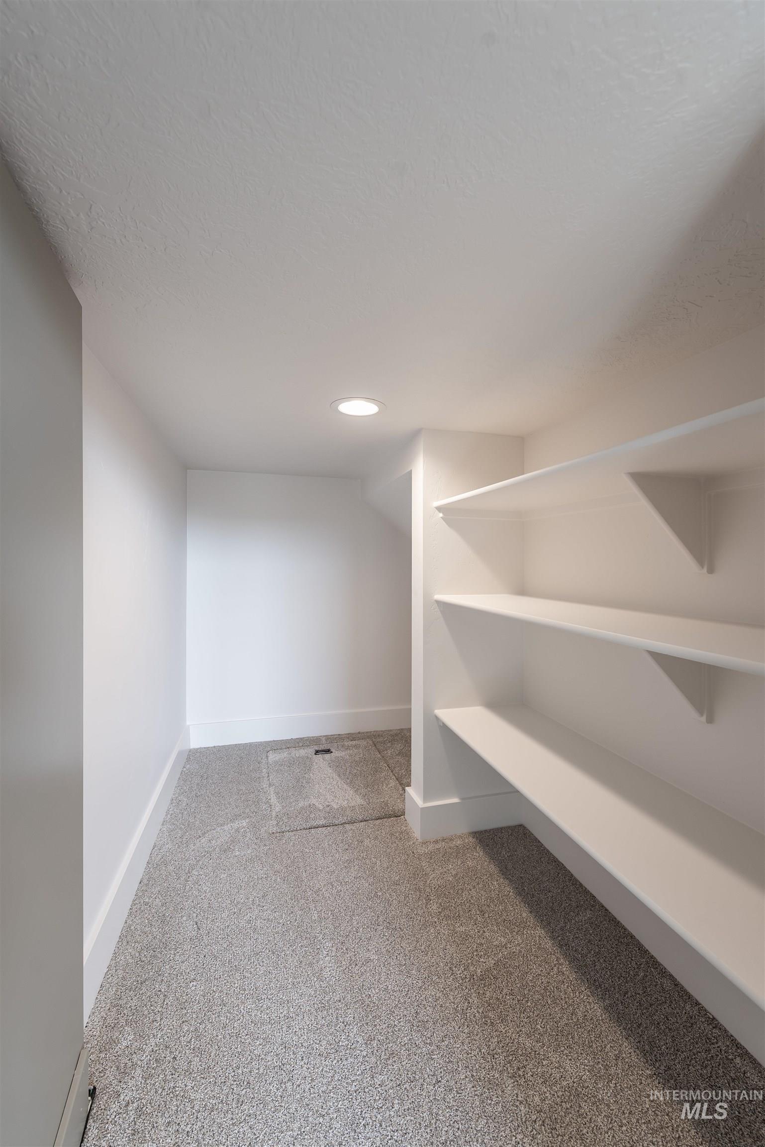 410 S Diesel Way Property Photo 20