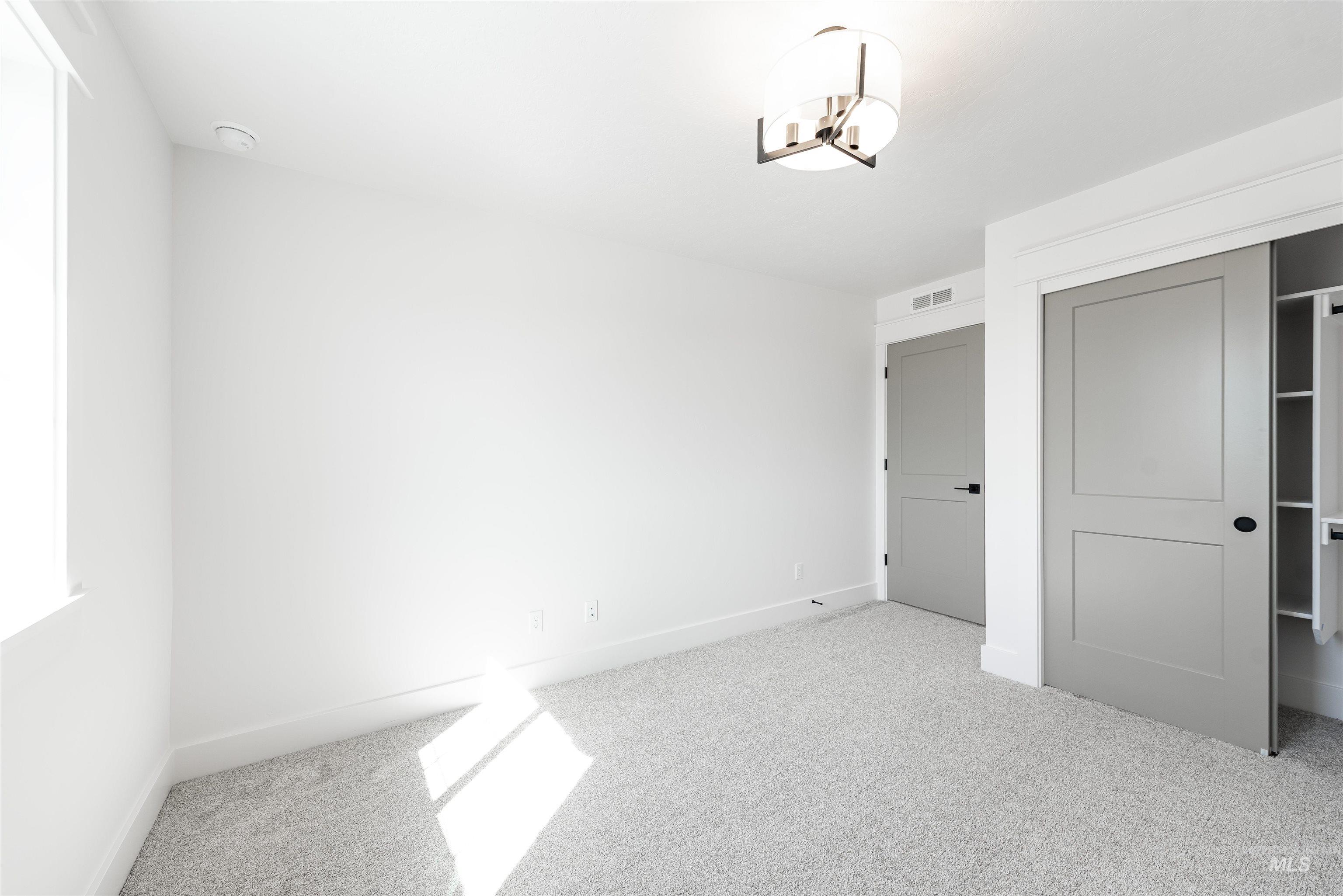 410 S Diesel Way Property Photo 43