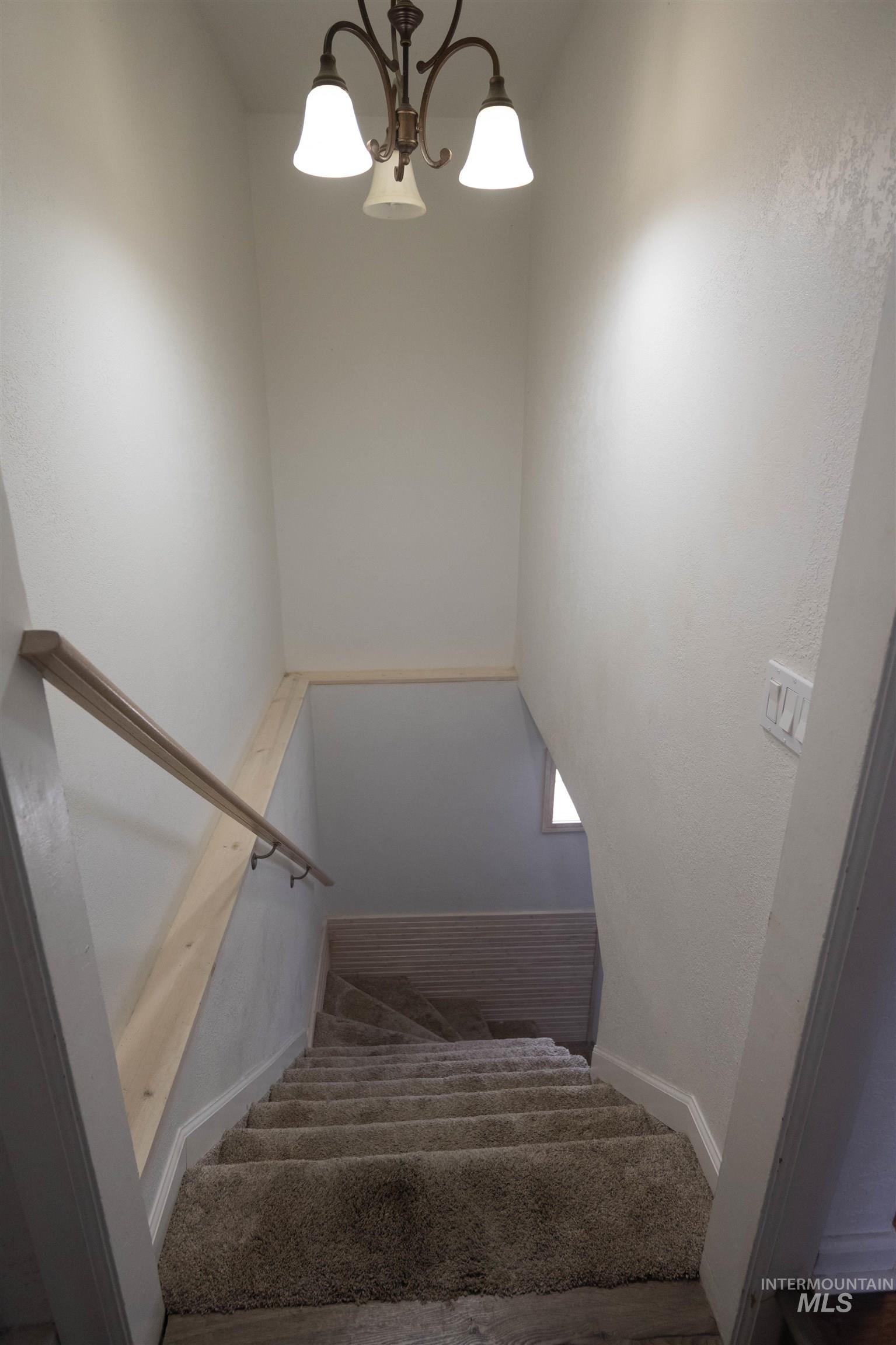 2815 Center Avenue Property Photo 13