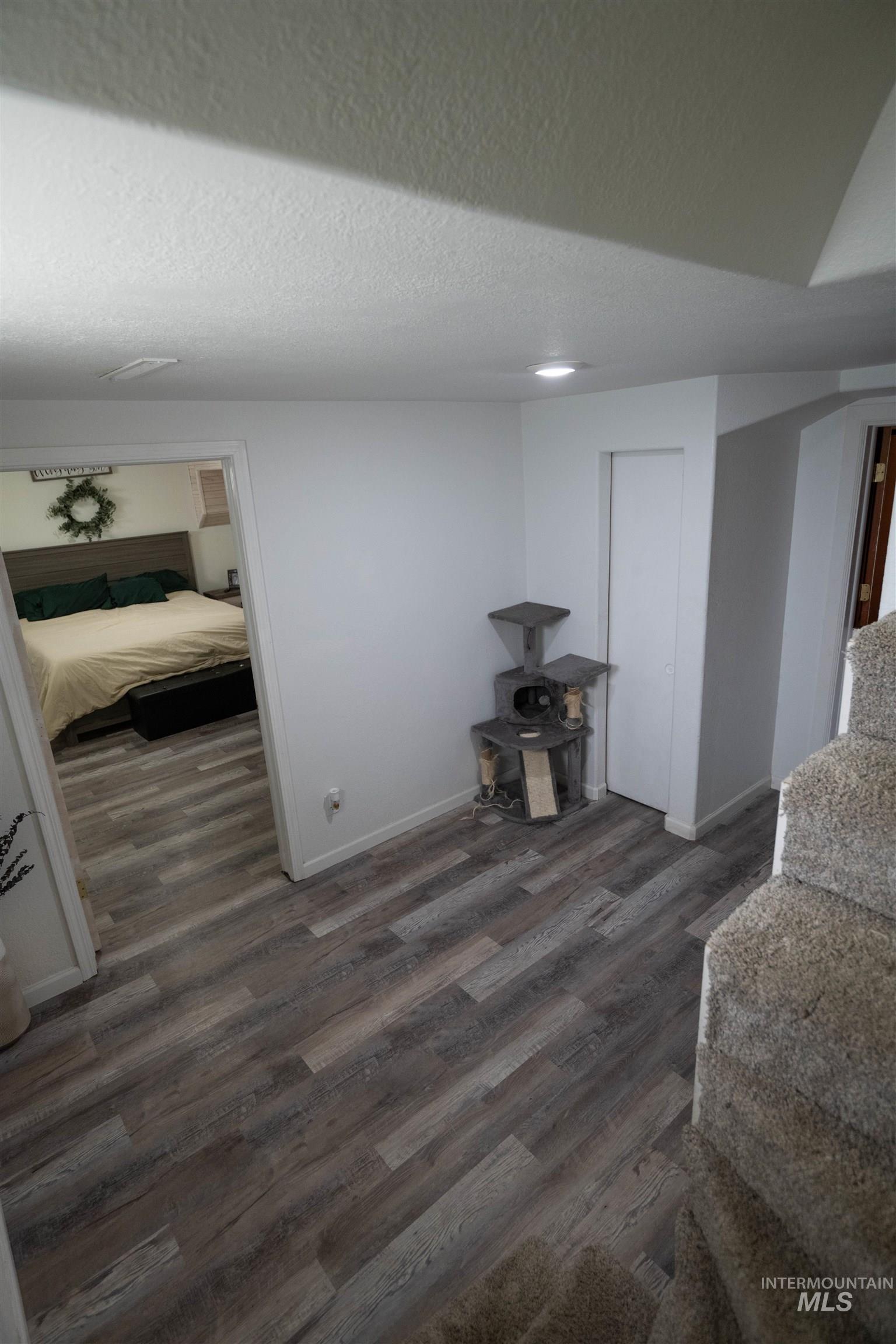 2815 Center Avenue Property Photo 16