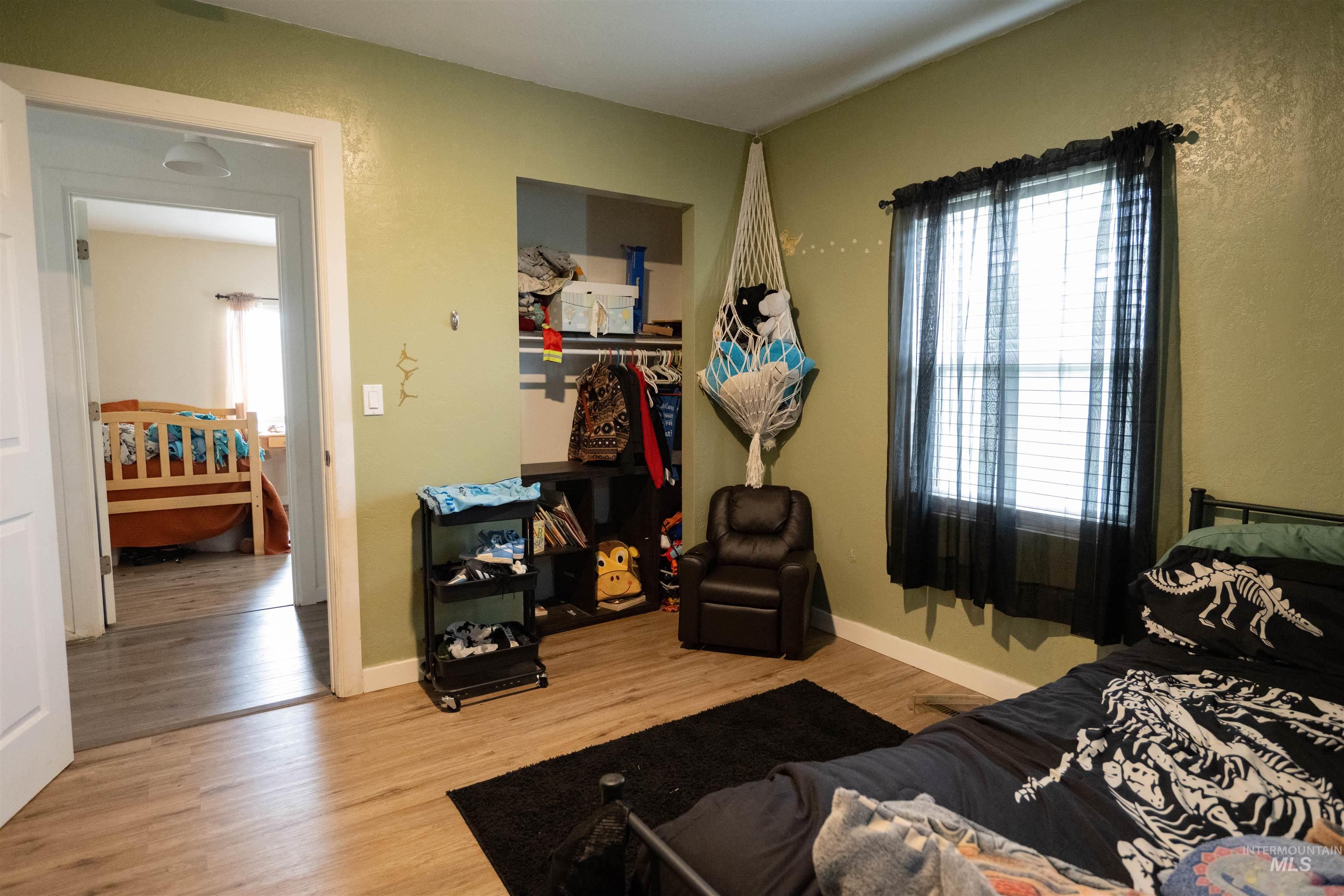 2815 Center Avenue Property Photo 27