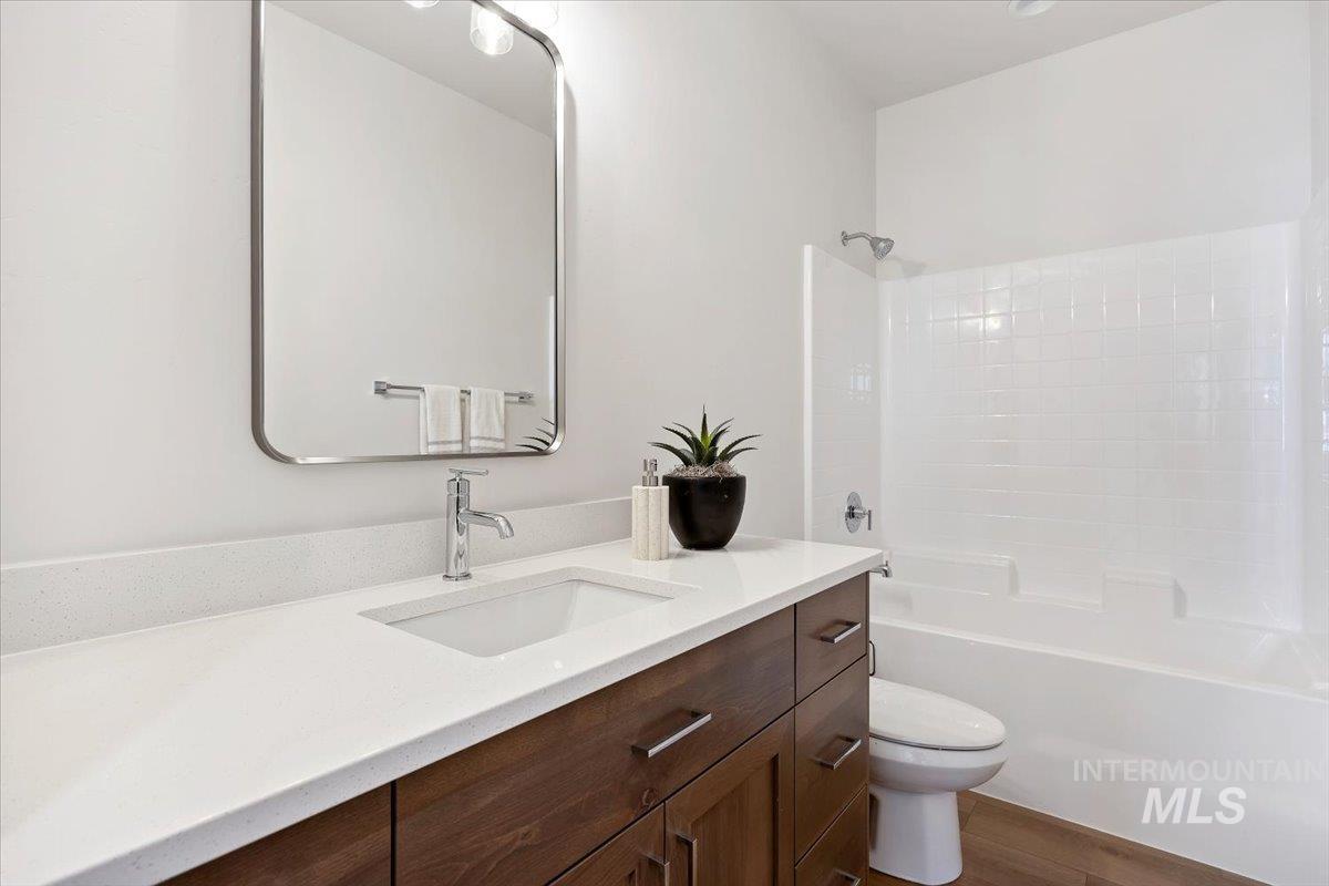 687 Will Lane Property Photo 10