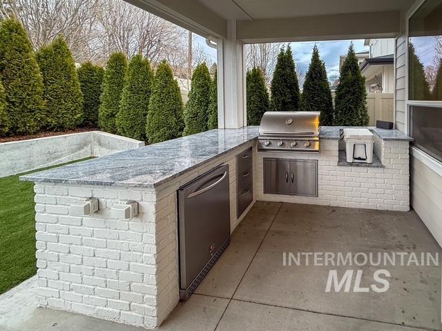 3366 W Lassen Dr Property Photo 6