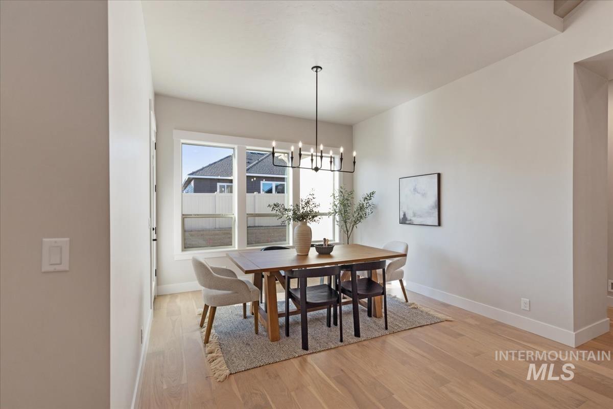 563 N Morehouse Ave. Property Photo 14