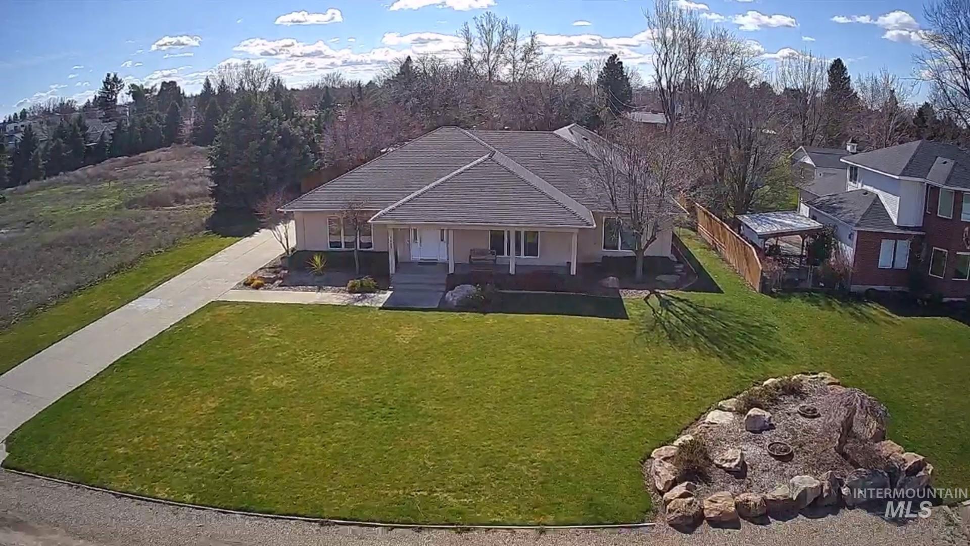 4609 N Mountain View Drive Property Photo 41