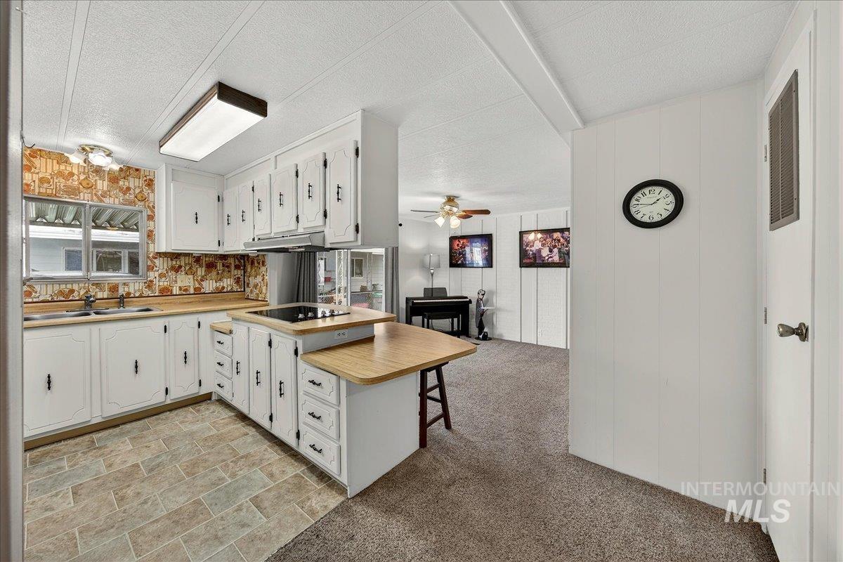 5384 N Glencrest Ln Property Photo 11