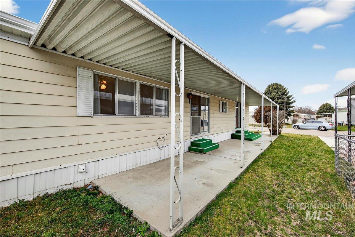 5384 N Glencrest Ln Property Photo 35