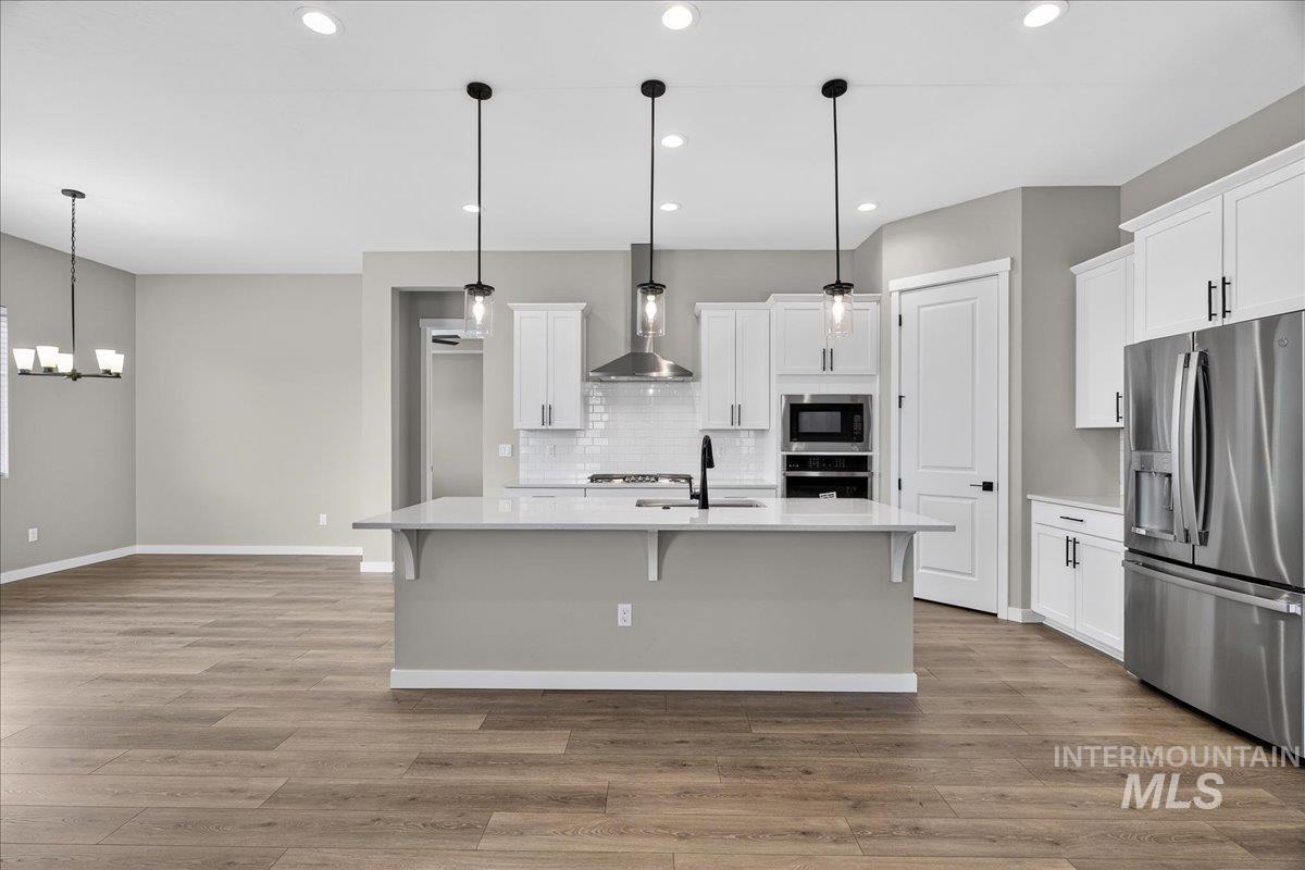 1363 Stirling Meadows Property Photo 3
