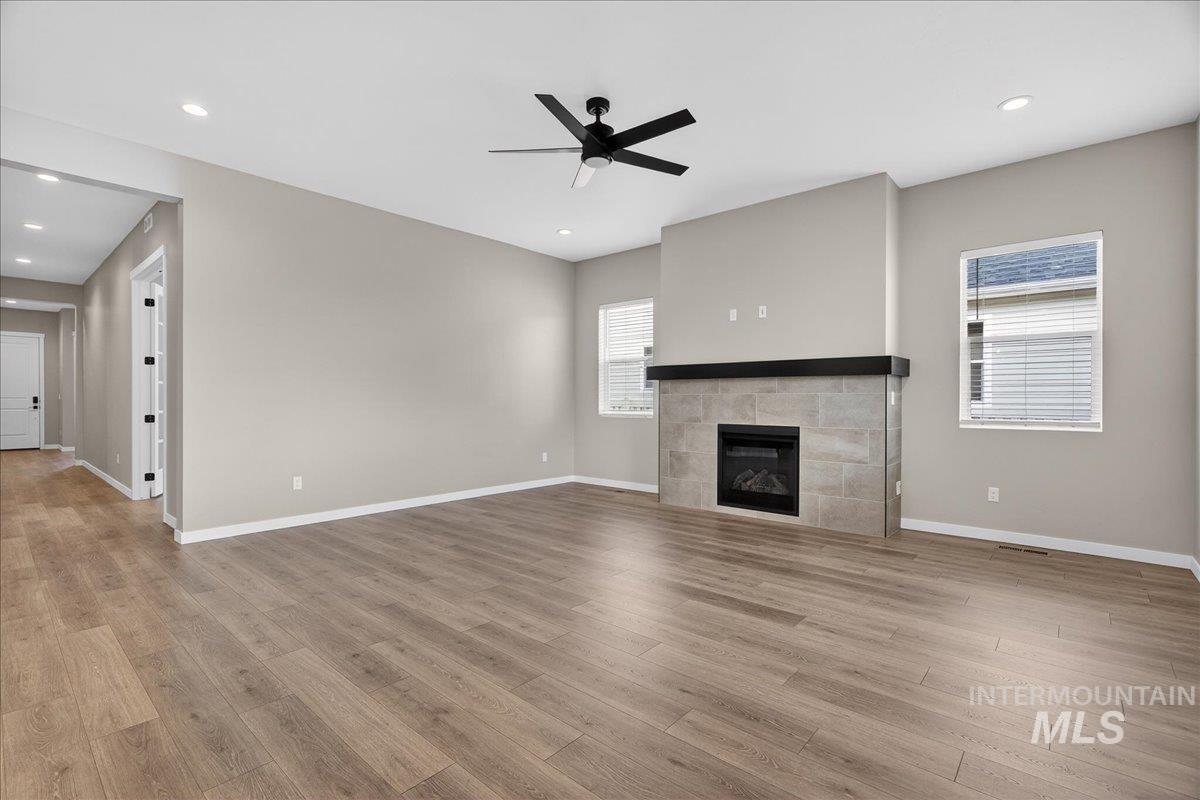 1363 Stirling Meadows Property Photo 12