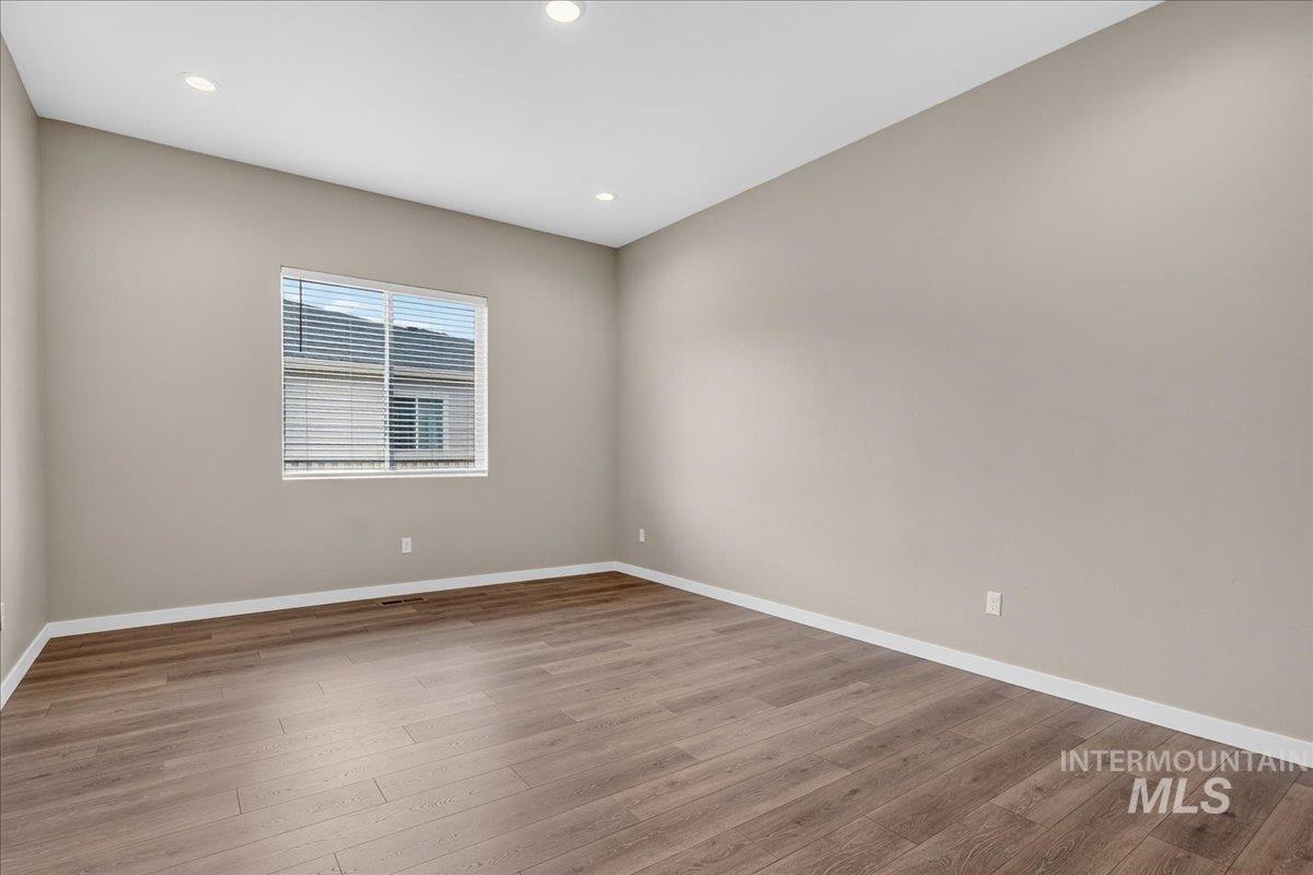 1363 Stirling Meadows Property Photo 19