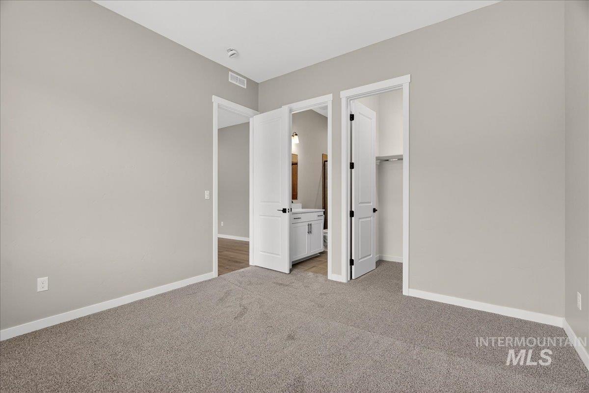 1363 Stirling Meadows Property Photo 22