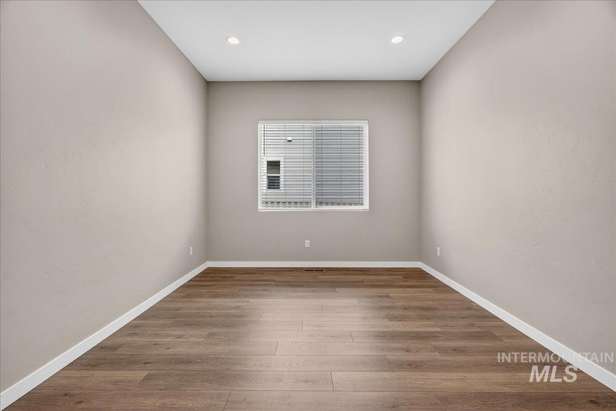 1363 Stirling Meadows Property Photo 24