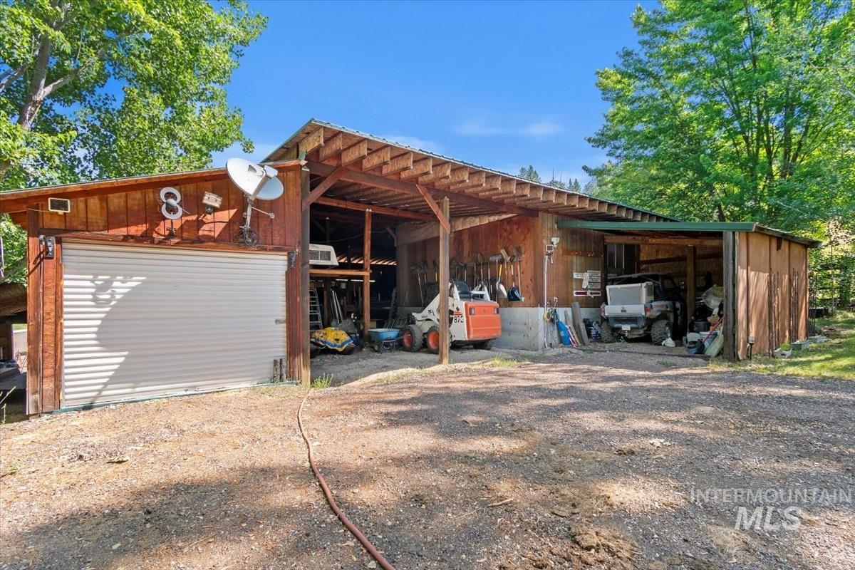 20 Red Fir Dr. Property Photo 4