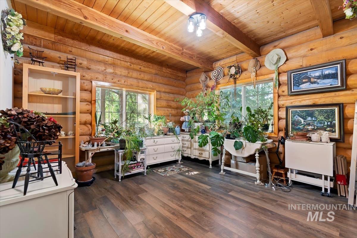 20 Red Fir Dr. Property Photo 7
