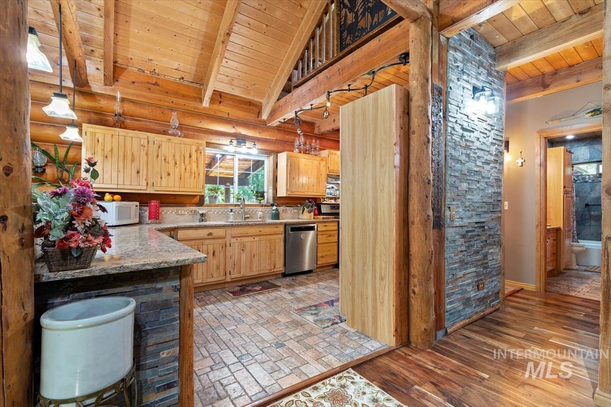 20 Red Fir Dr. Property Photo 15
