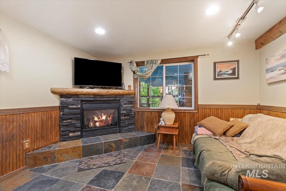 20 Red Fir Dr. Property Photo 25