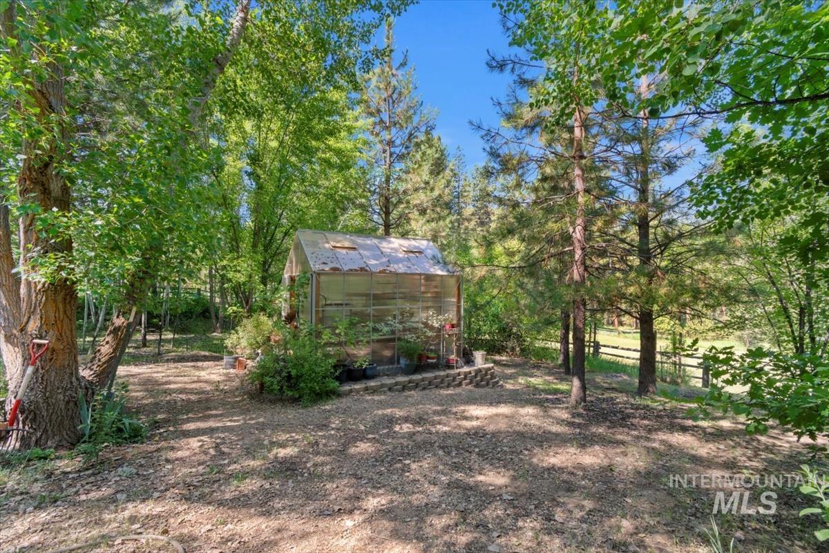 20 Red Fir Dr. Property Photo 27