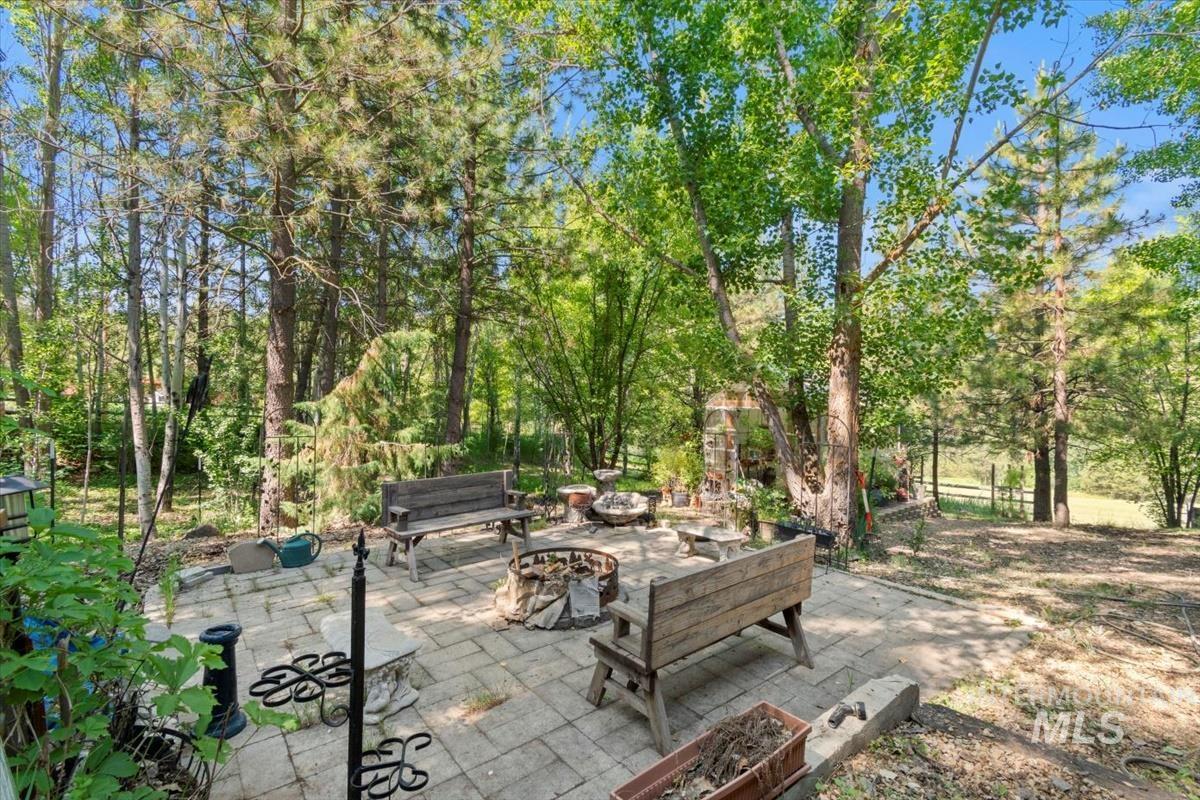 20 Red Fir Dr. Property Photo 28