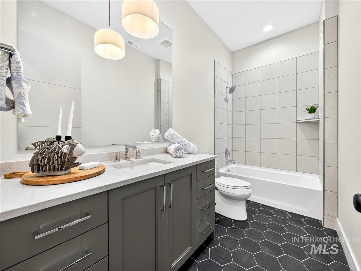 6677 Sophie Lane Property Photo 28