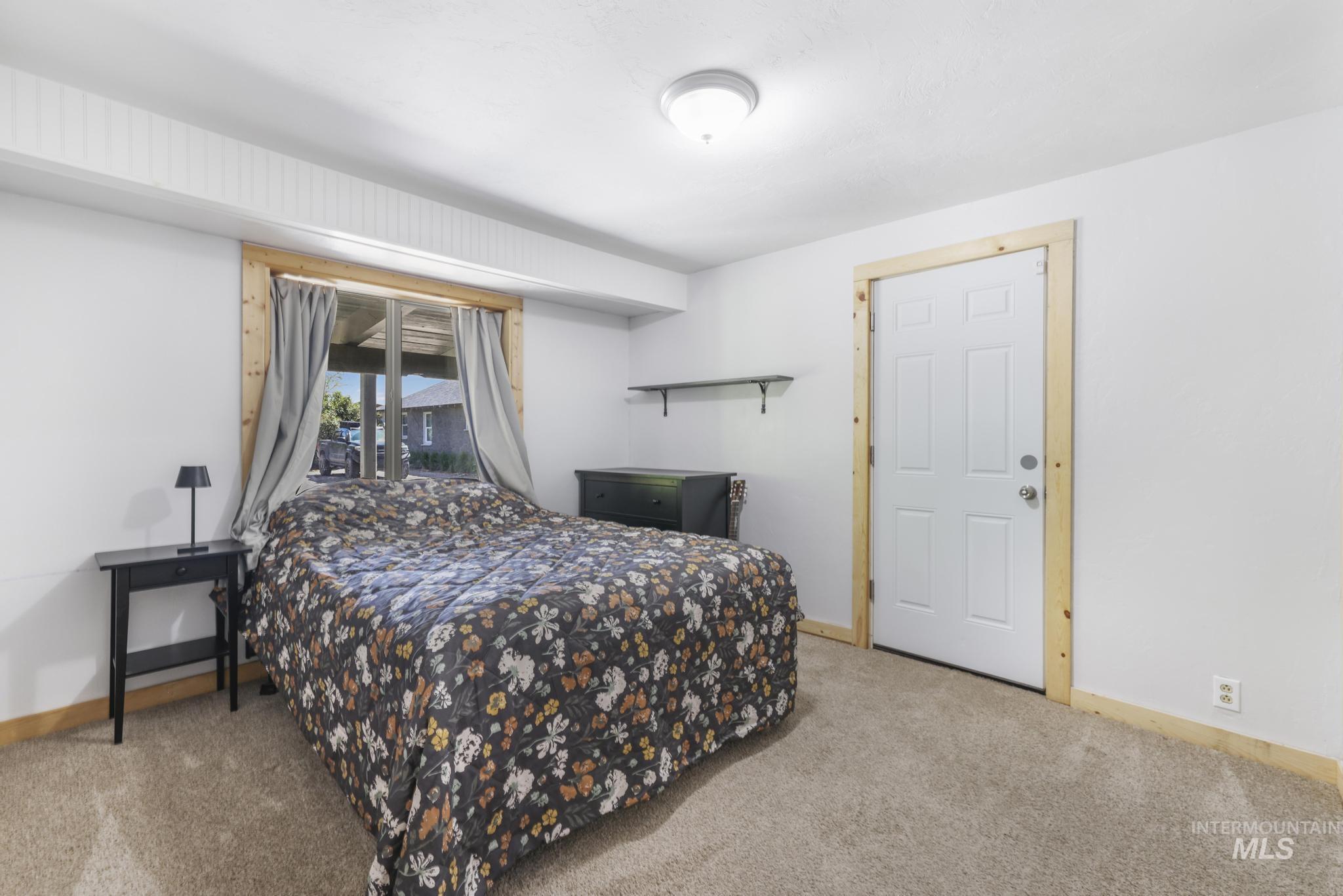 564 S South Blue Lakes Blvd Property Photo 25