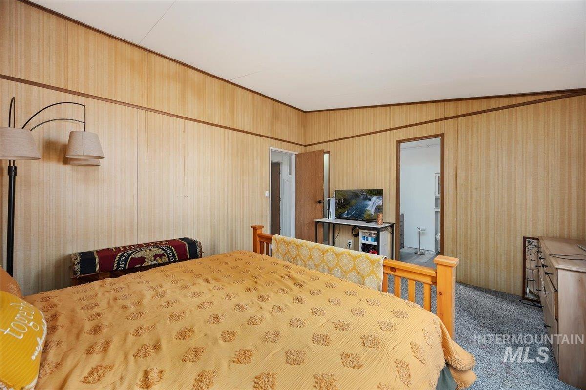 420 E Avenue C Property Photo 19