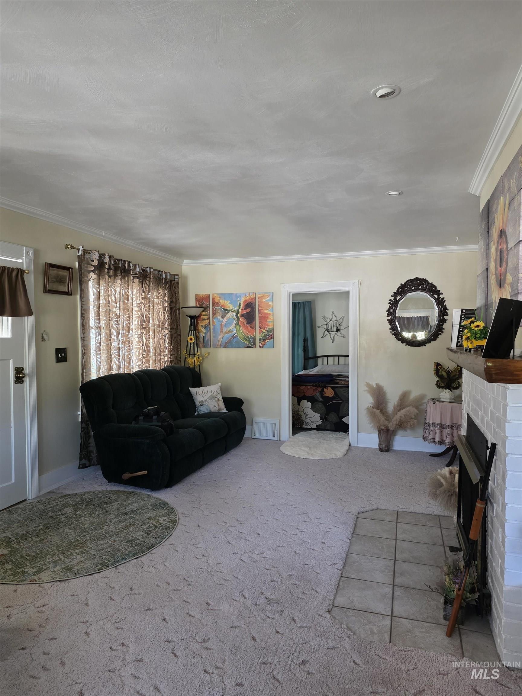 703 Johnson Avenue Property Photo 10