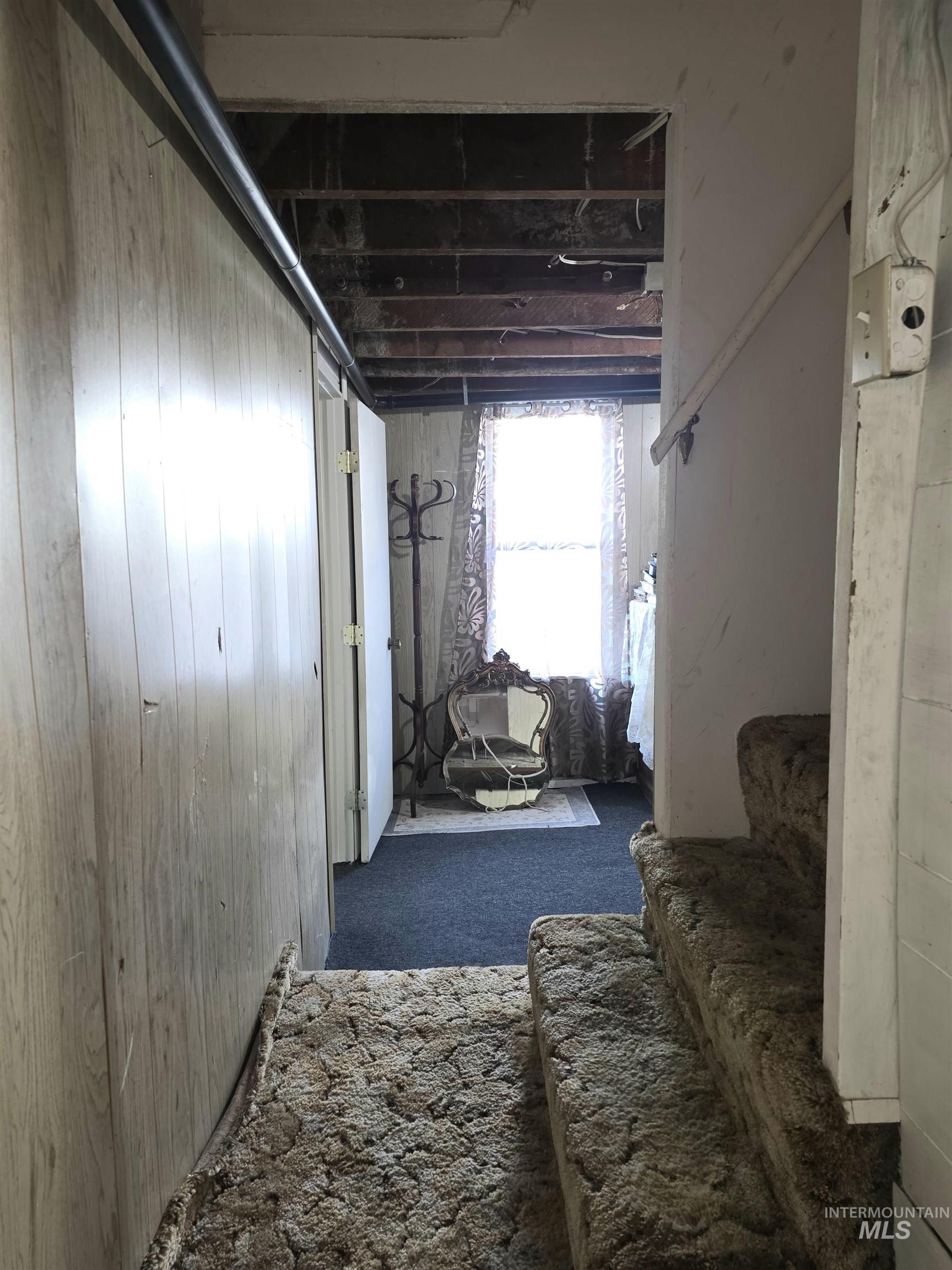 703 Johnson Avenue Property Photo 24