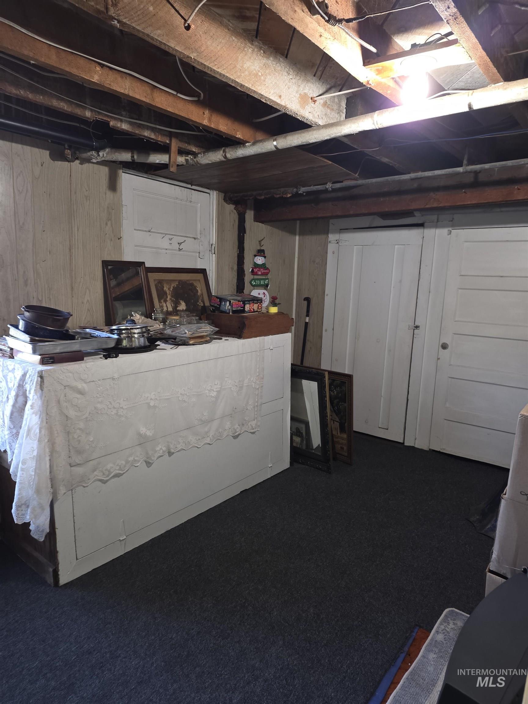 703 Johnson Avenue Property Photo 29