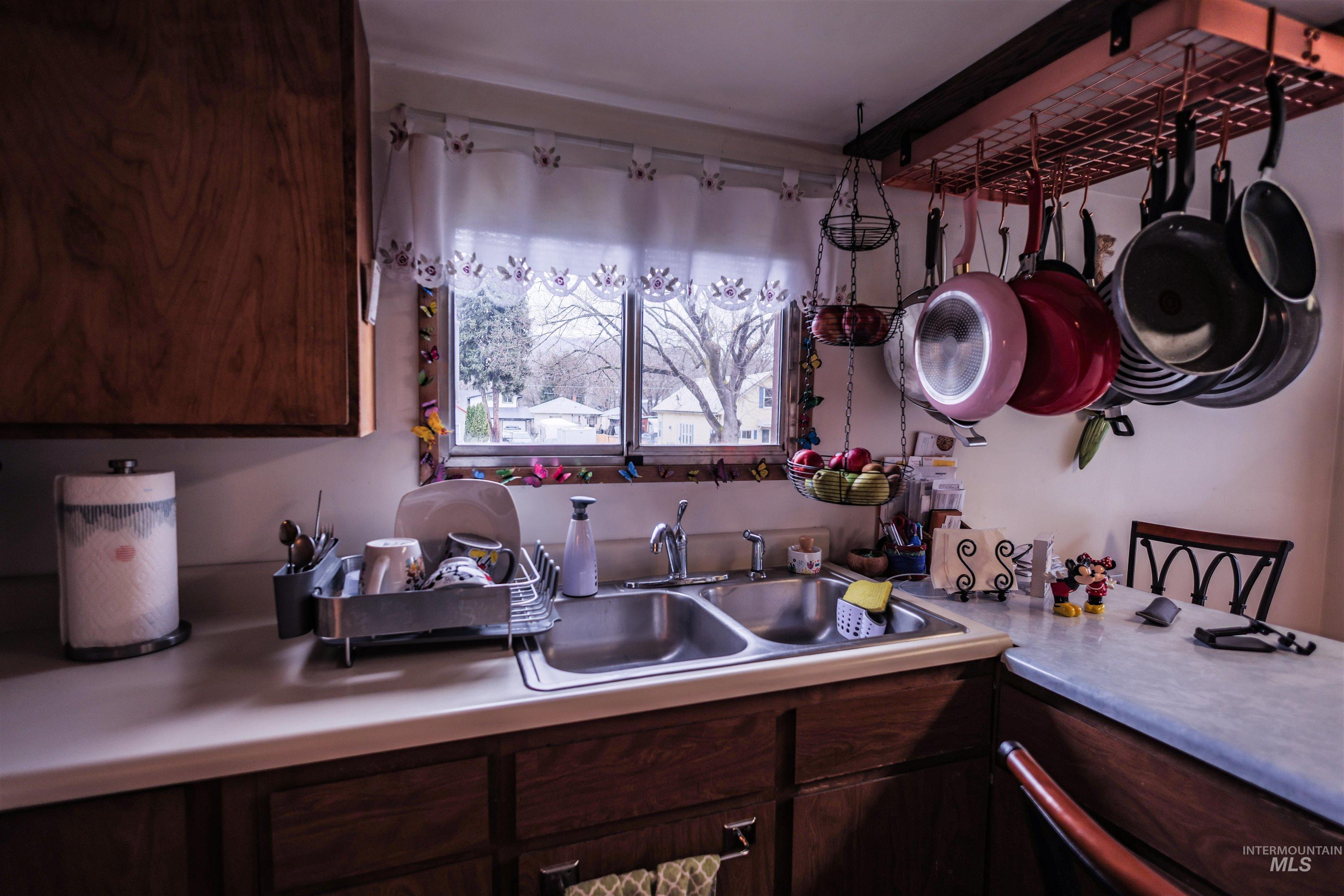 712 Hill St Property Photo 38