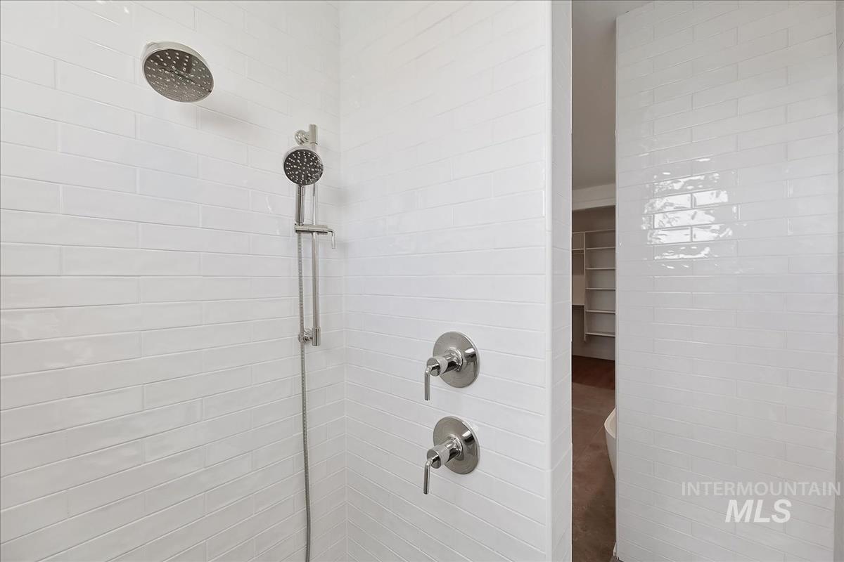 2298 N Buhrstone Pl. Property Photo 28