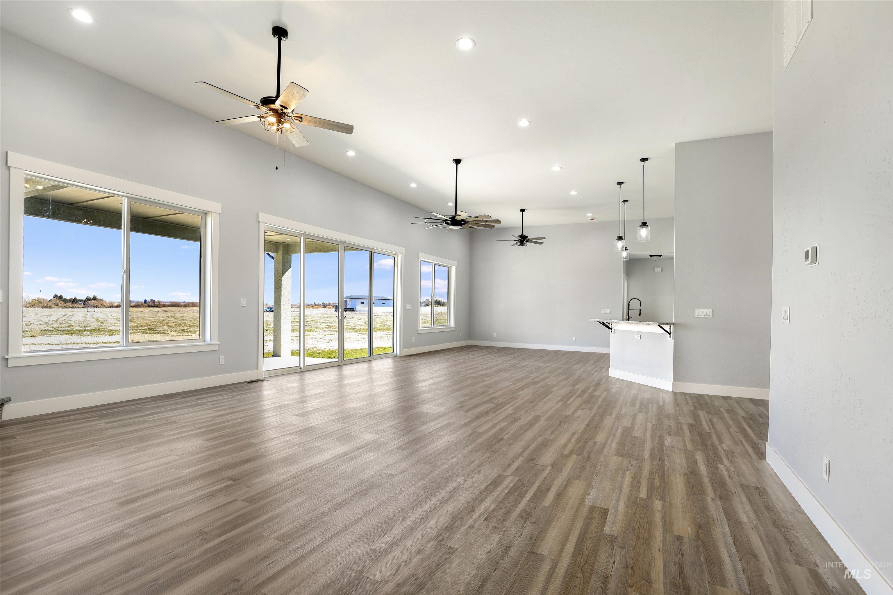 2514 Tulip Cir Property Photo 15