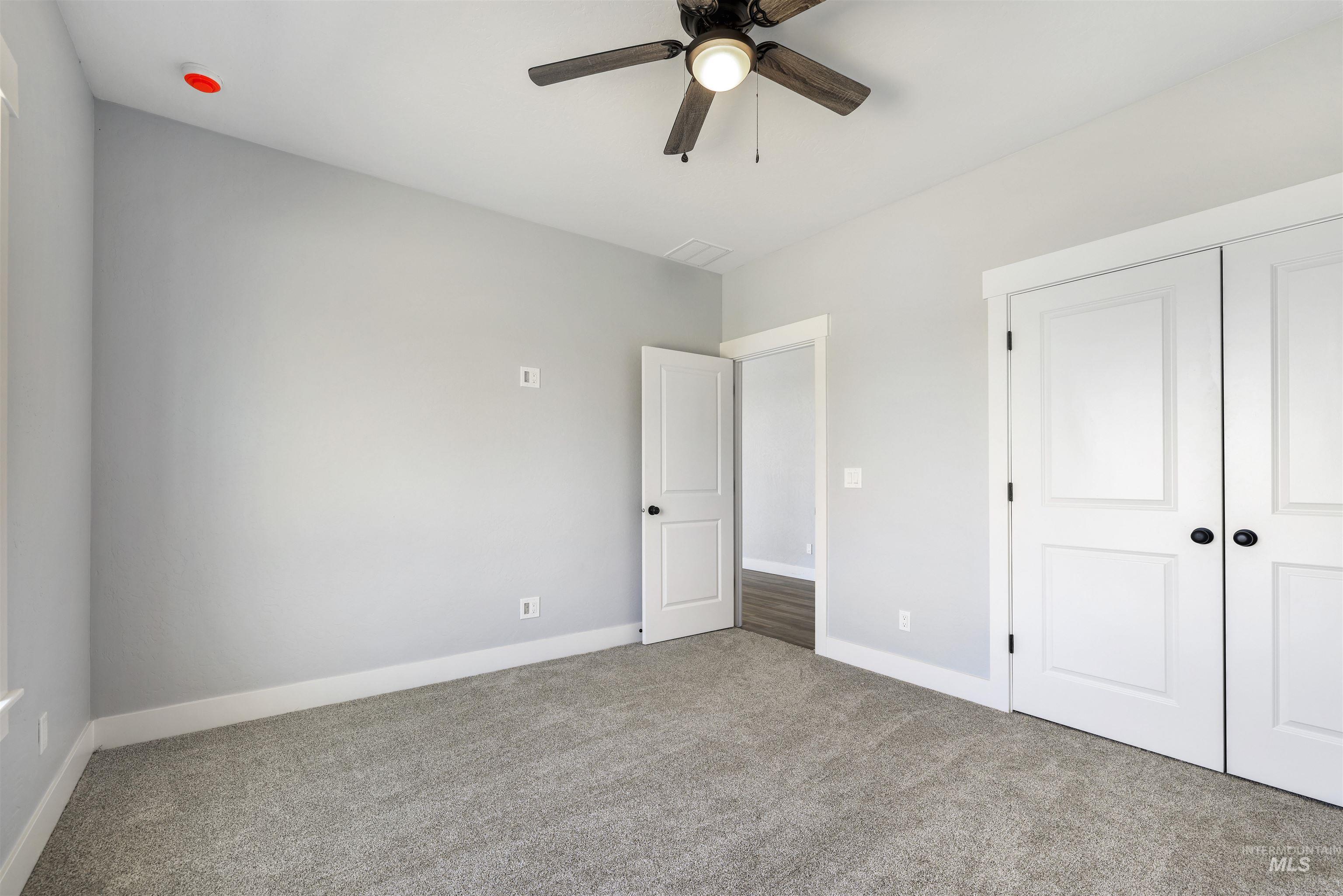 2514 Tulip Cir Property Photo 18