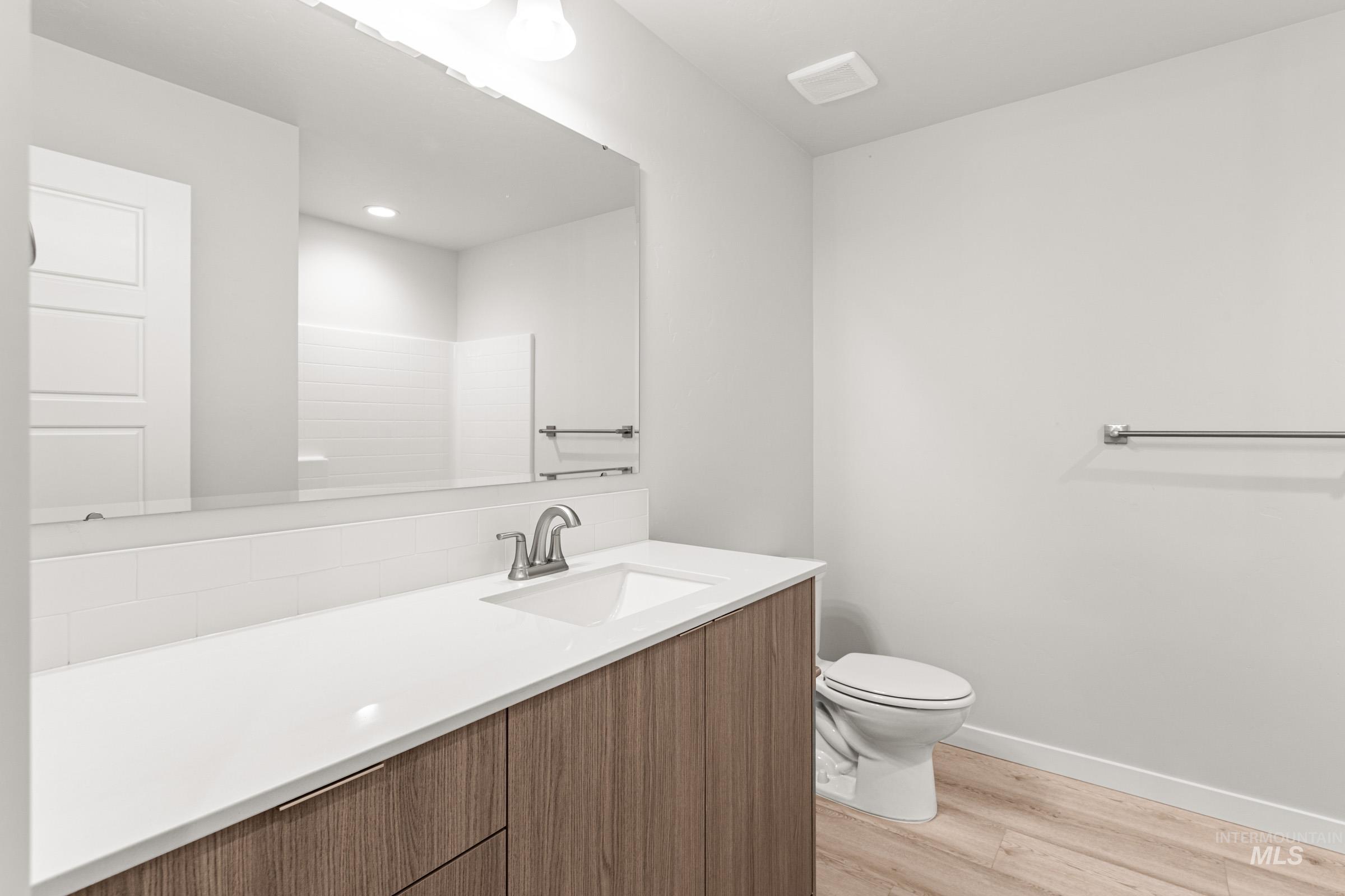 10824 Rutland St Property Photo 13