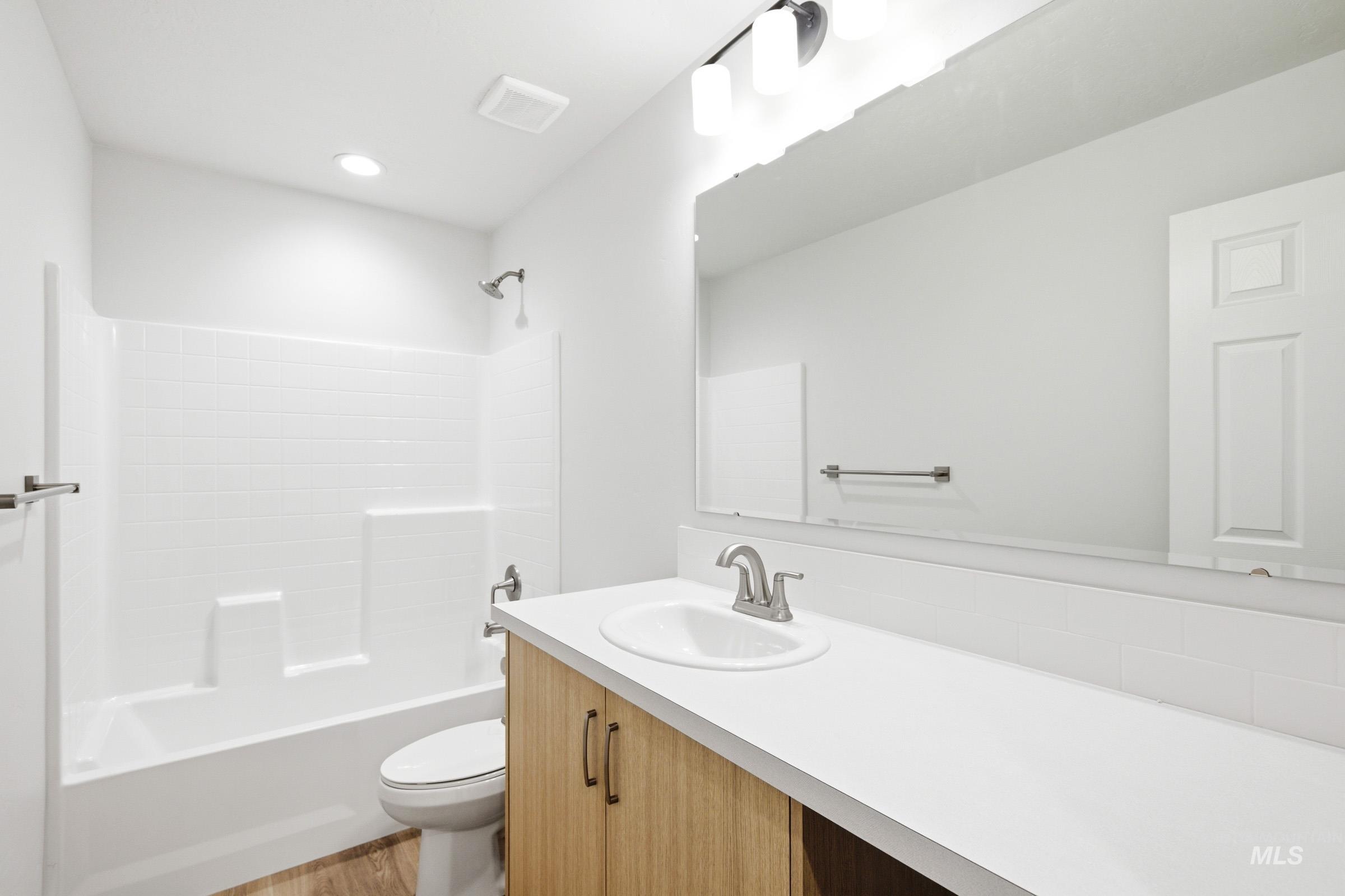 507 Pine St Property Photo 12