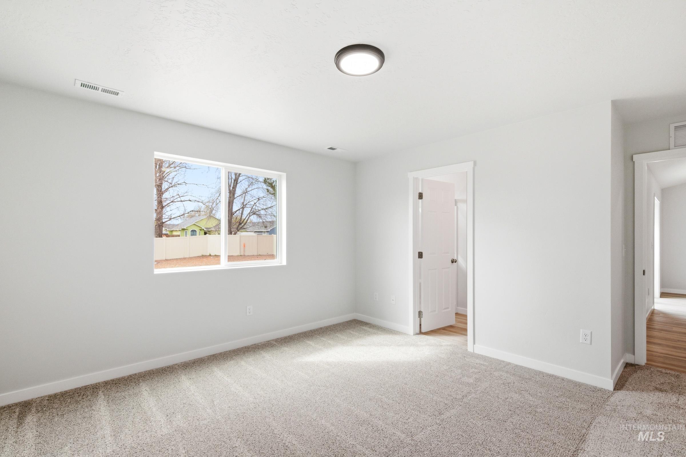 507 Pine St Property Photo 16