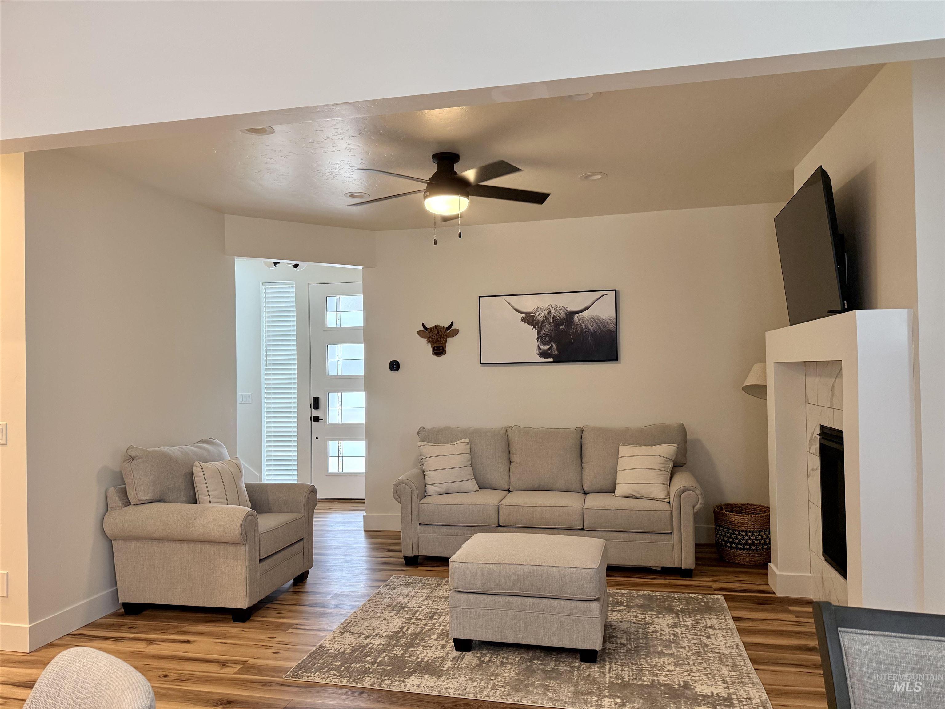 11224 White River St. Property Photo 8