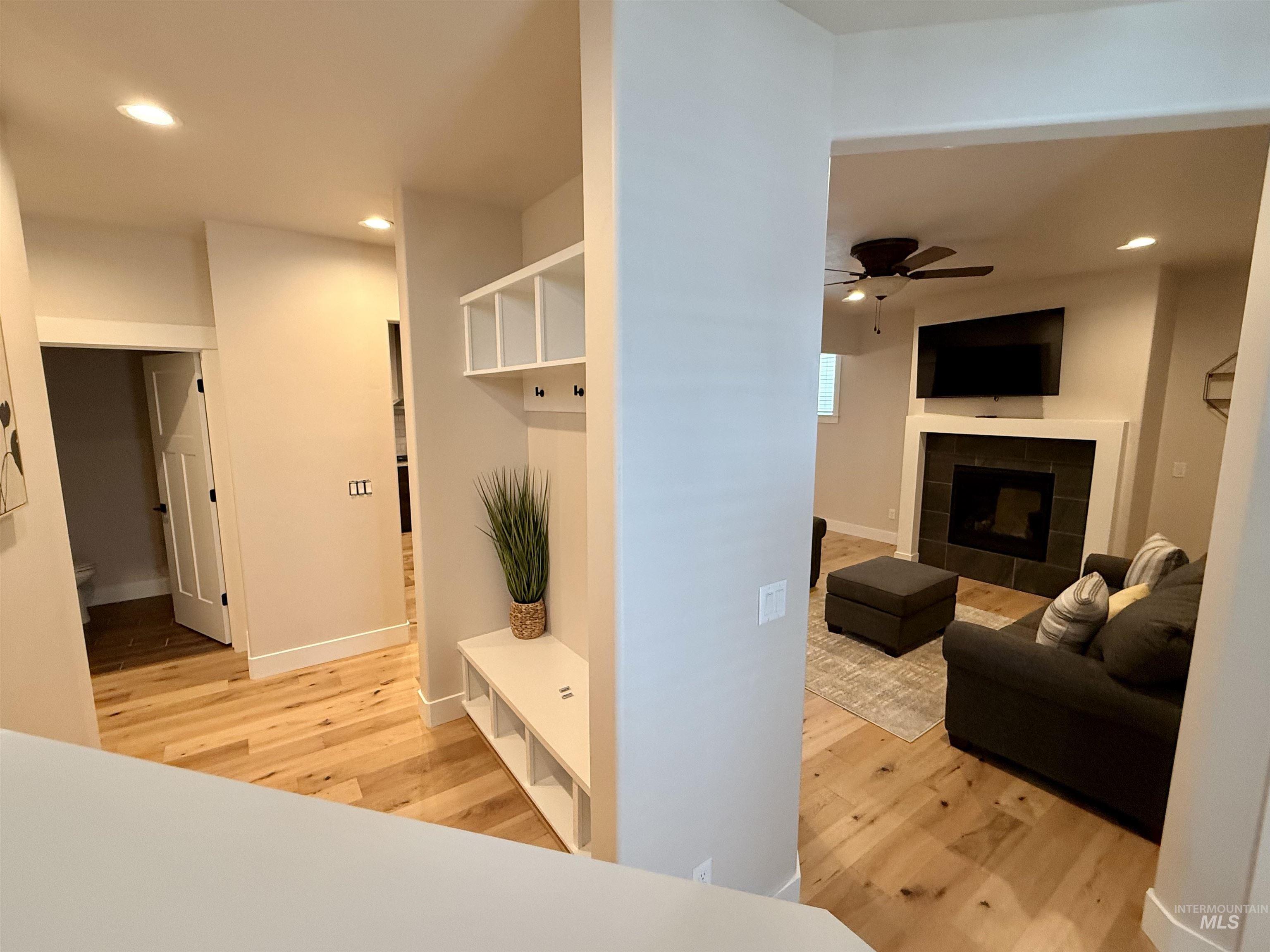 11236 White River St. Property Photo 6