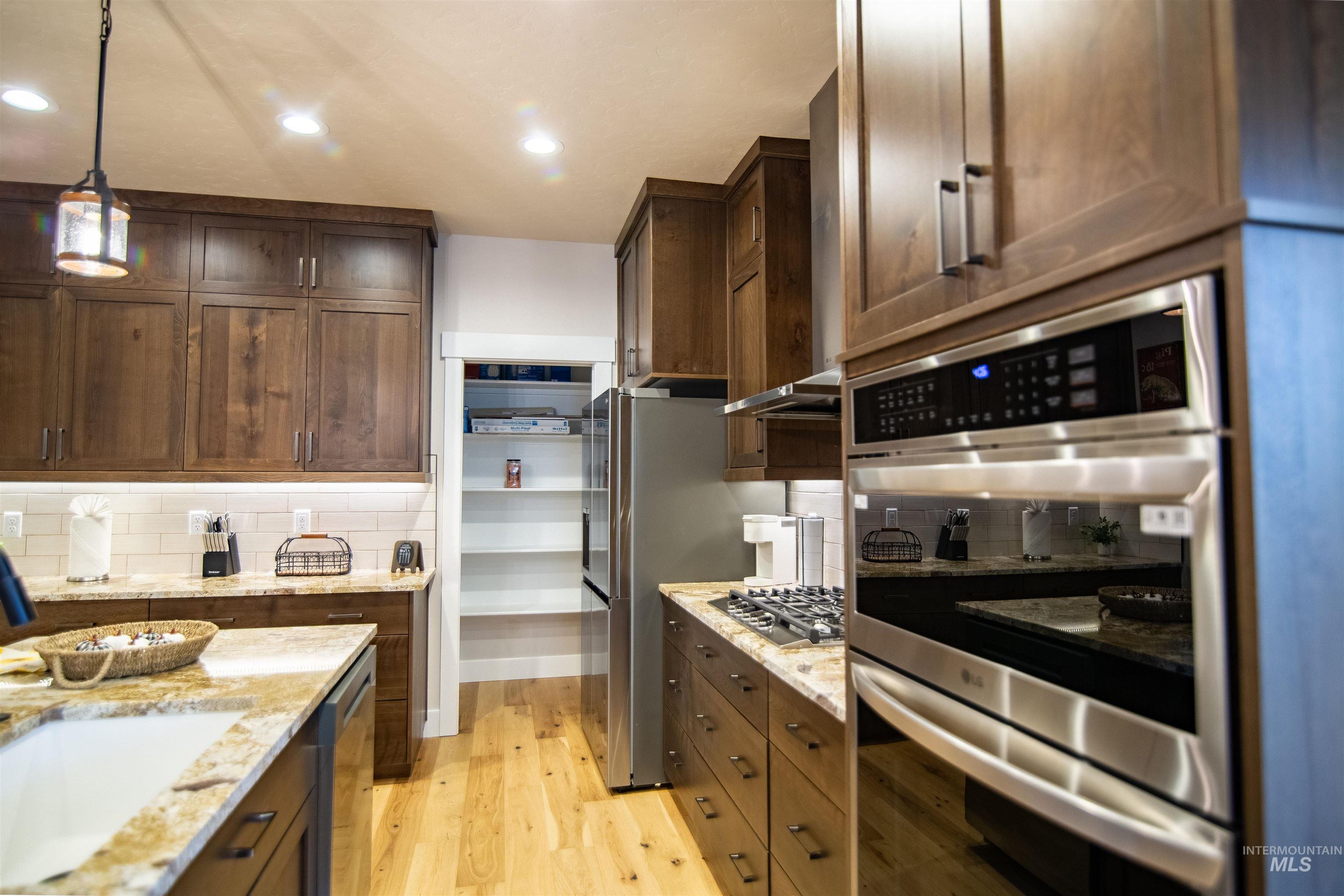 11236 White River St. Property Photo 17