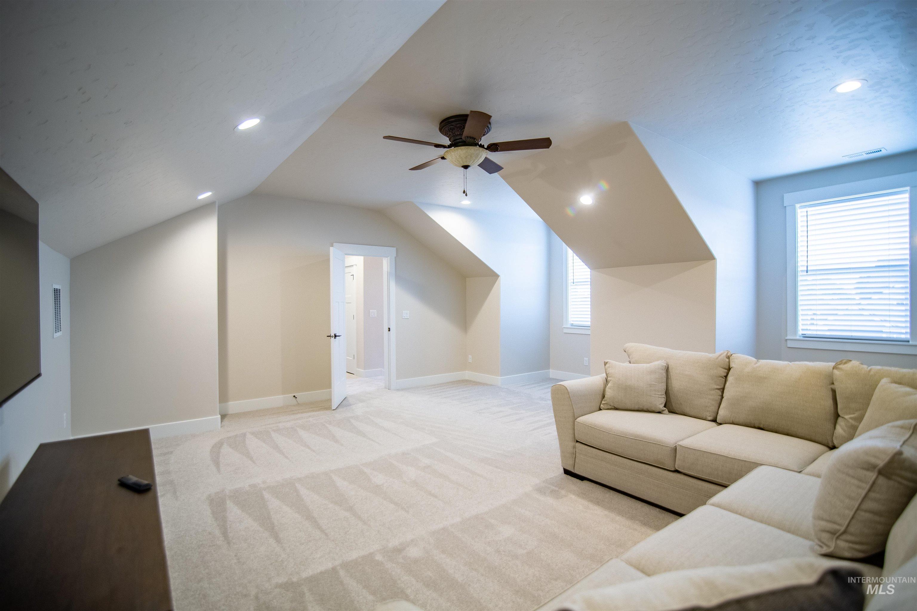11236 White River St. Property Photo 29